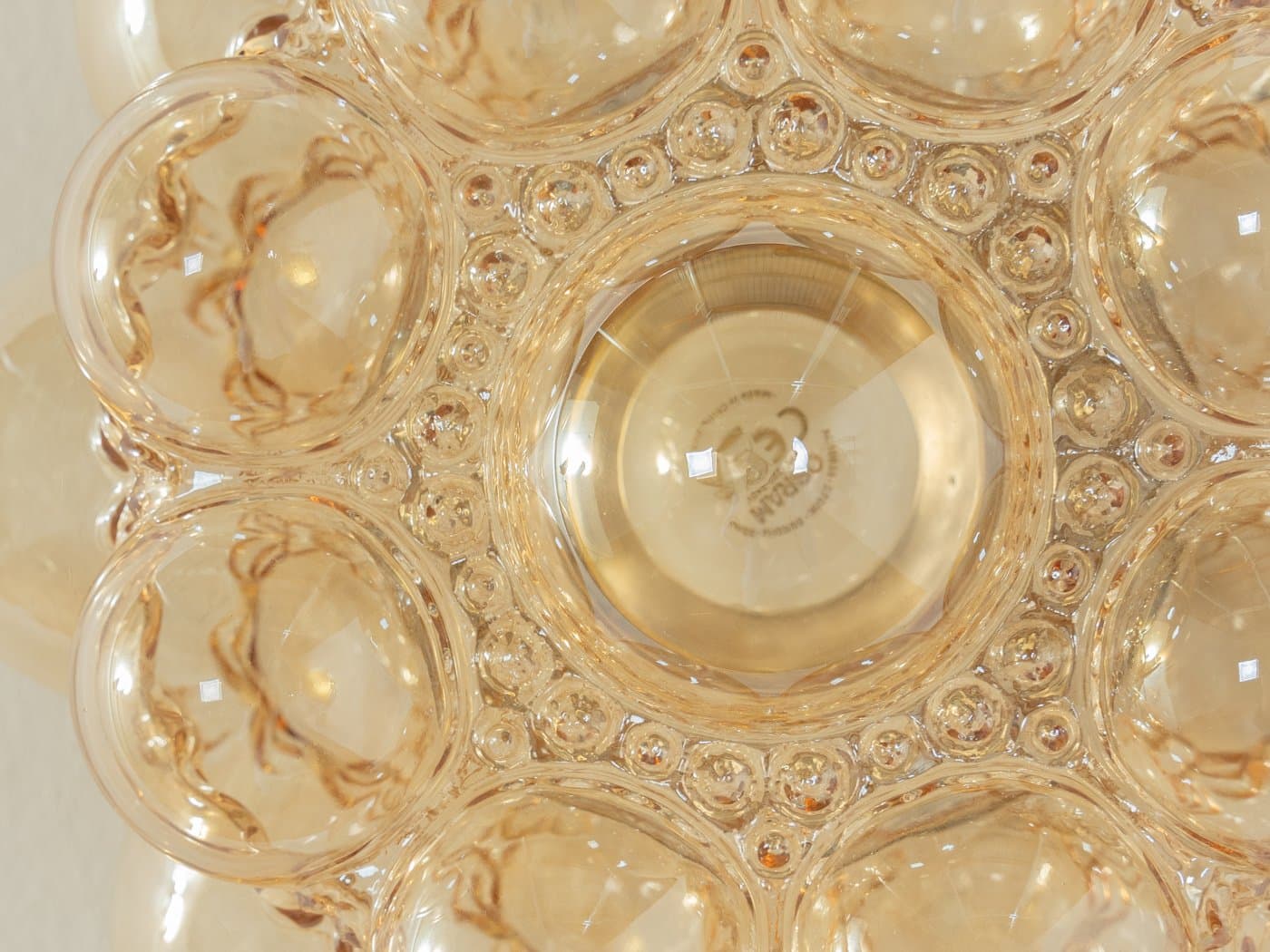 Kinkiet, jasnobursztynowy, szkło, proj. H. Tynell, Limburg, Niemcy, lata 60. - 285577