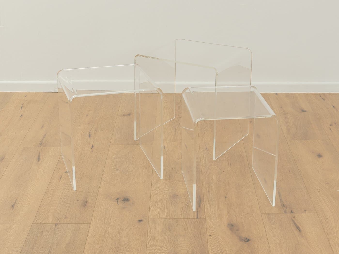Zestaw trzech stolików pomocniczych, transparentny akryl, Niemcy, lata 60. - 285140