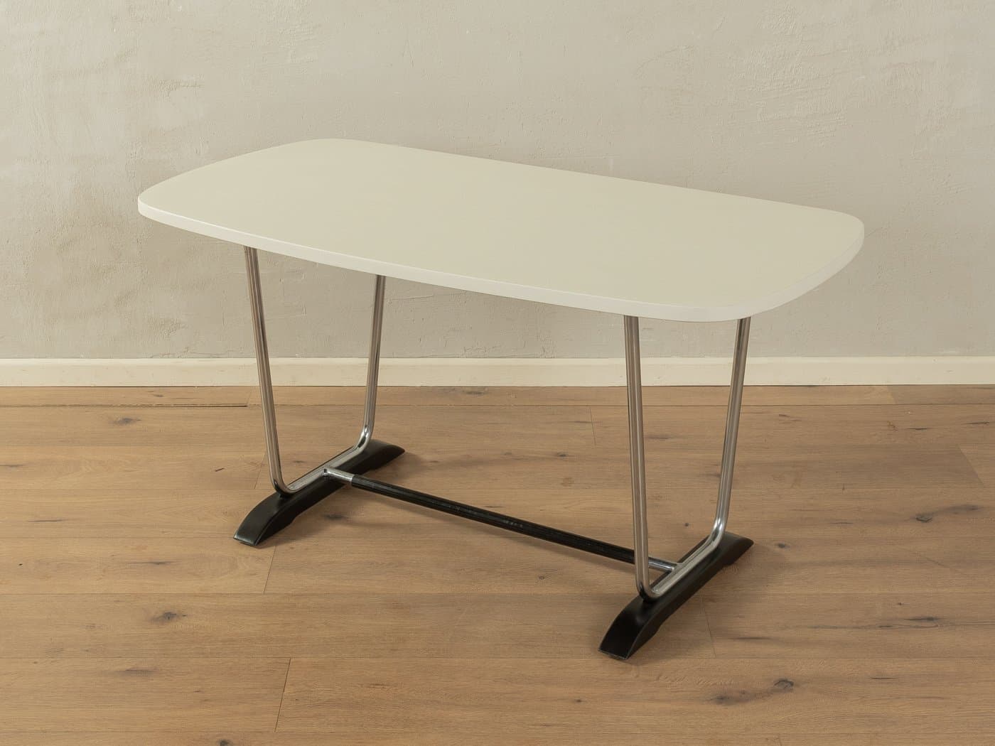 Stolik kawowy, stal nierdzewna czarna, Formica kremowa, Niemcy, lata 60. - 285101