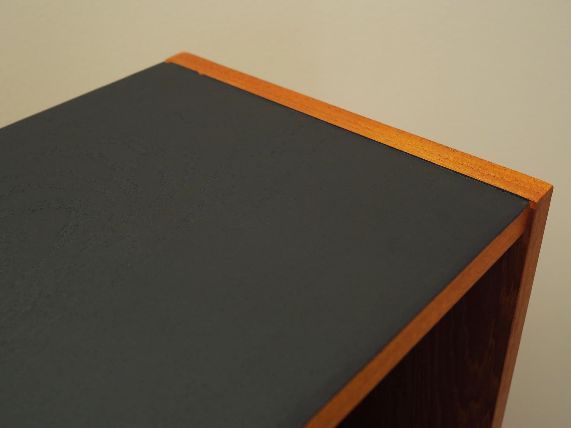 Biblioteczka, mid-century modern, teak pomarańczowy, Dania, lata 70. - 21159