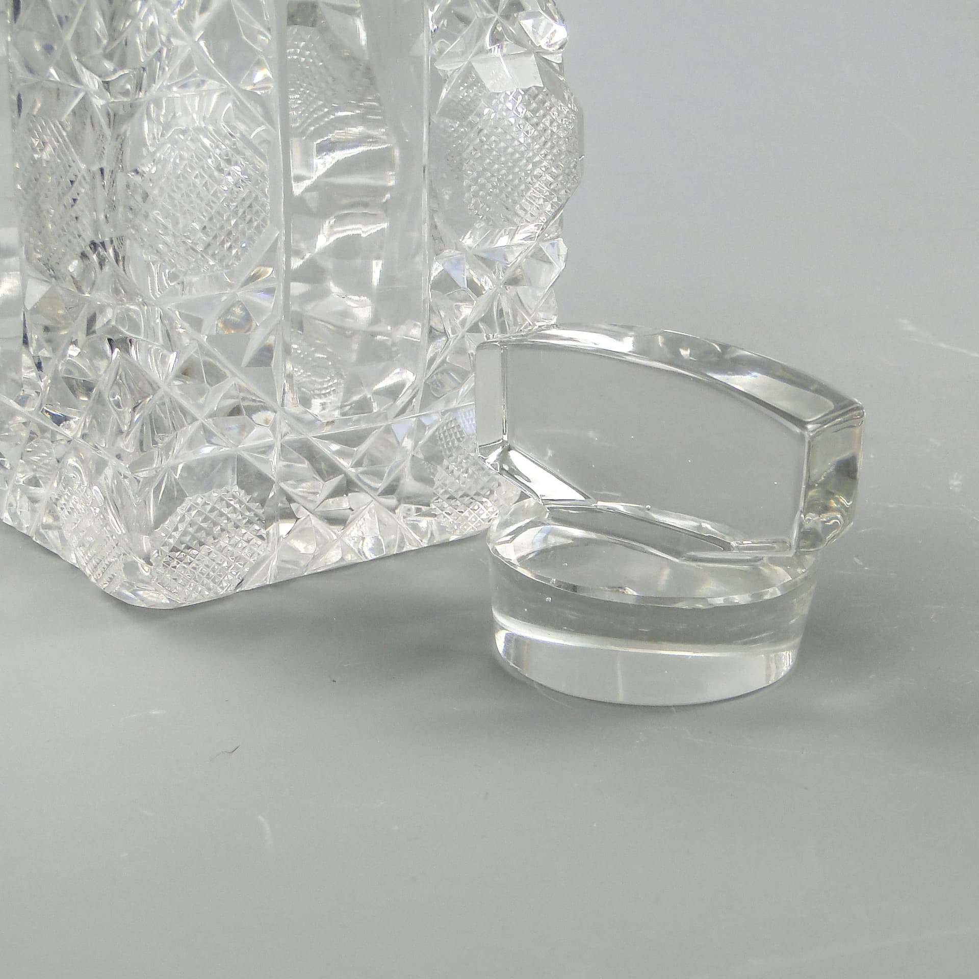 Tea caddy, Art Nouveau, transparent crystal, France, early 20th c. - 2227