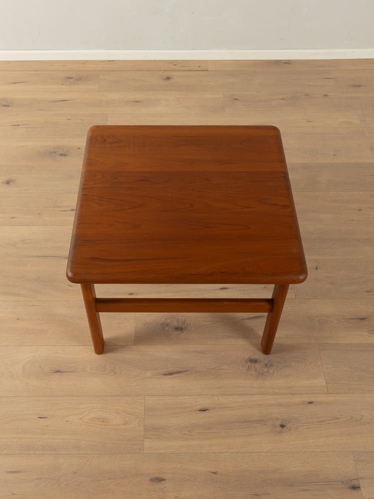 Coffee table, brown teak, Niels Bach, Denmark, 1960s. - 284611