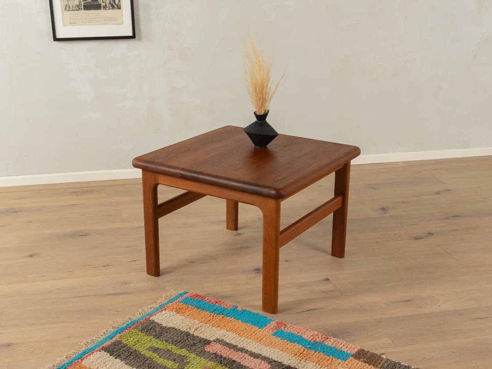 Coffee table, brown teak, Niels Bach, Denmark, 1960s. - 284610