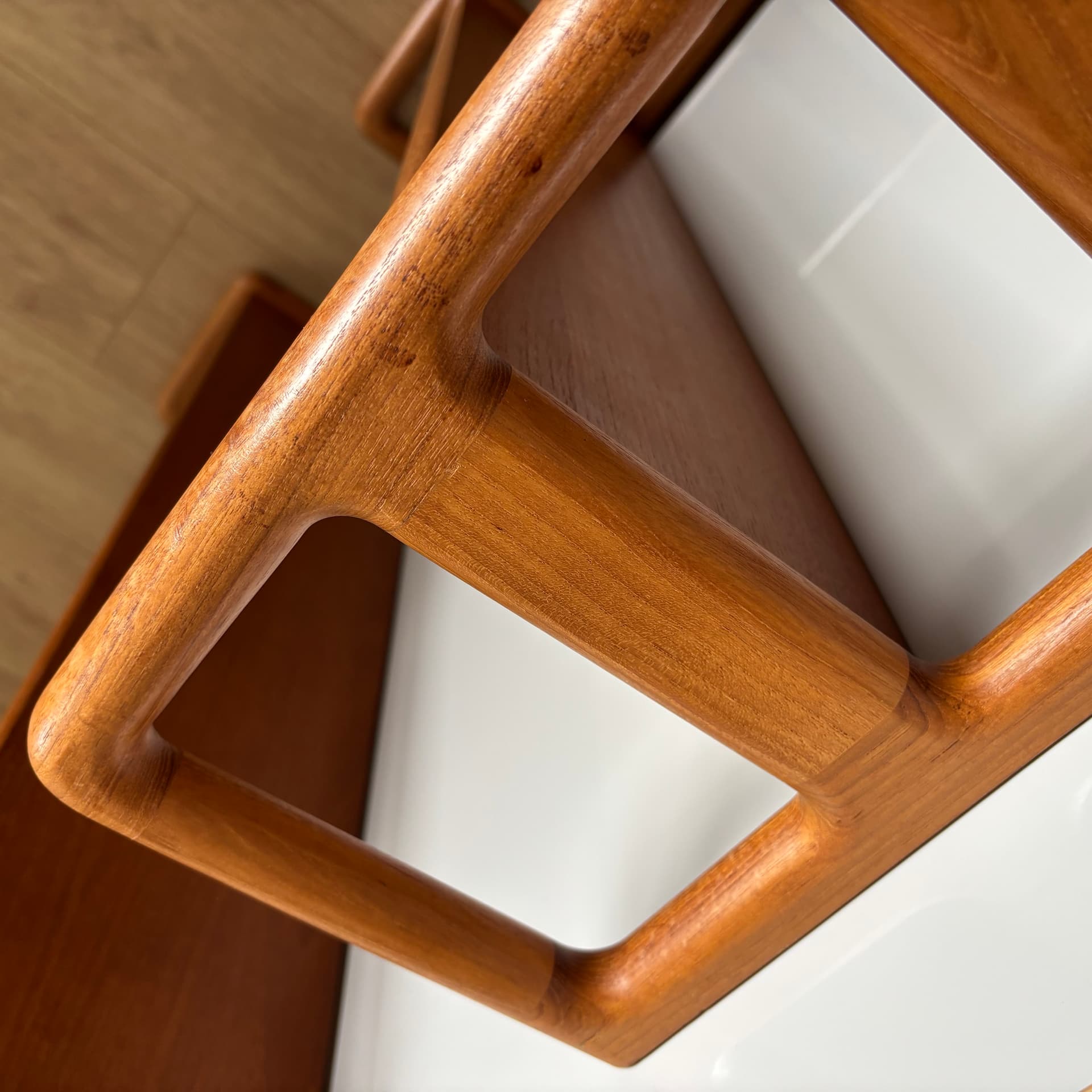 Półka ścienna, teak brązowy, Dyrlund, Dania, lata 60. - 287076