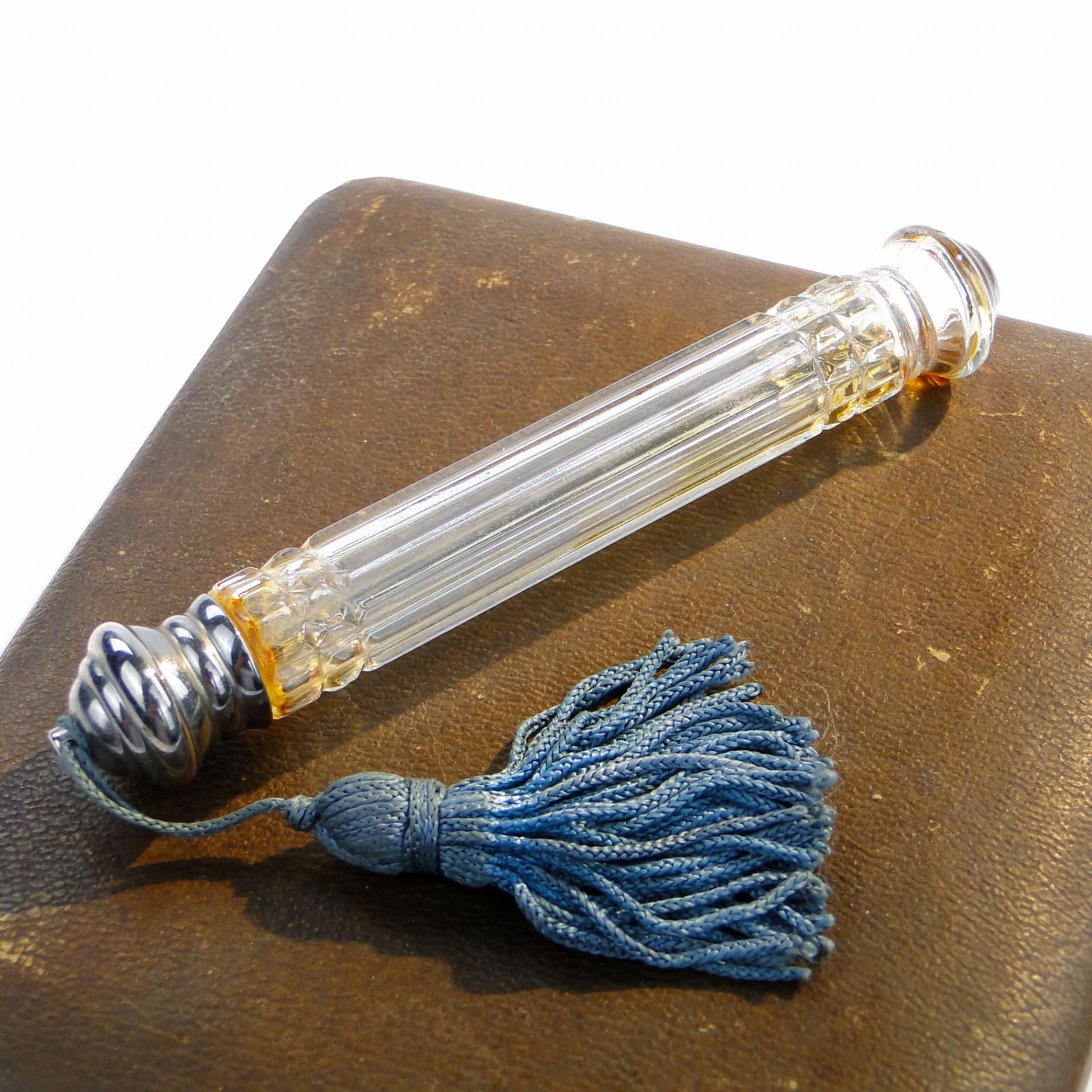 Perfume bottle, Art Deco, transparent glass, 1940s. - 287354