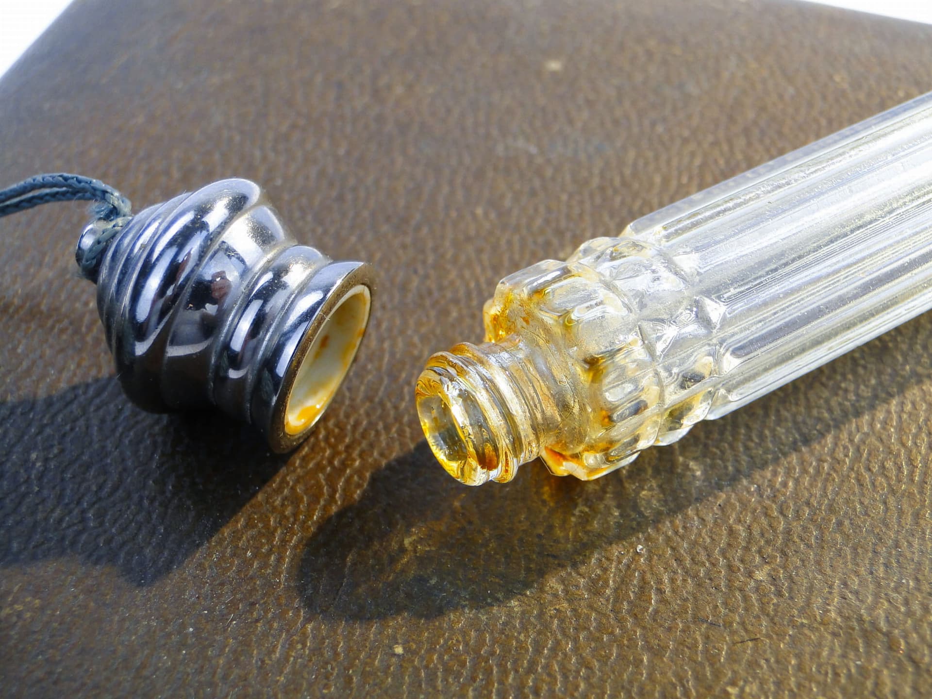 Perfume bottle, Art Deco, transparent glass, 1940s. - 287357