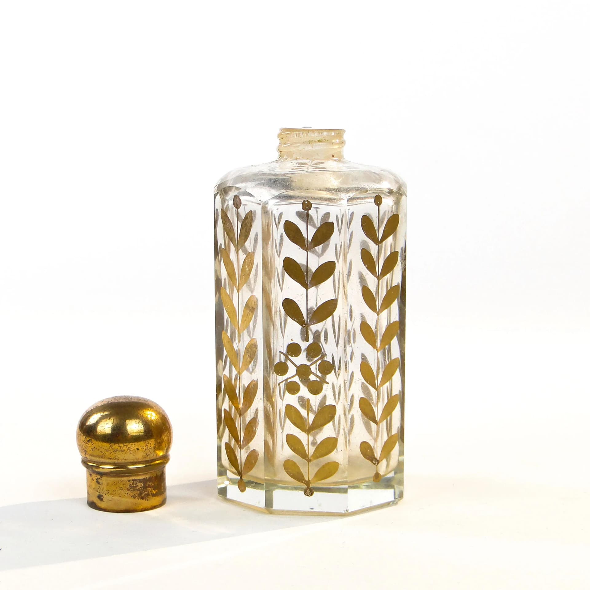 Perfume Bottle, transparent crystal, gilt, Baccarat, France, early 20th c. - 287366