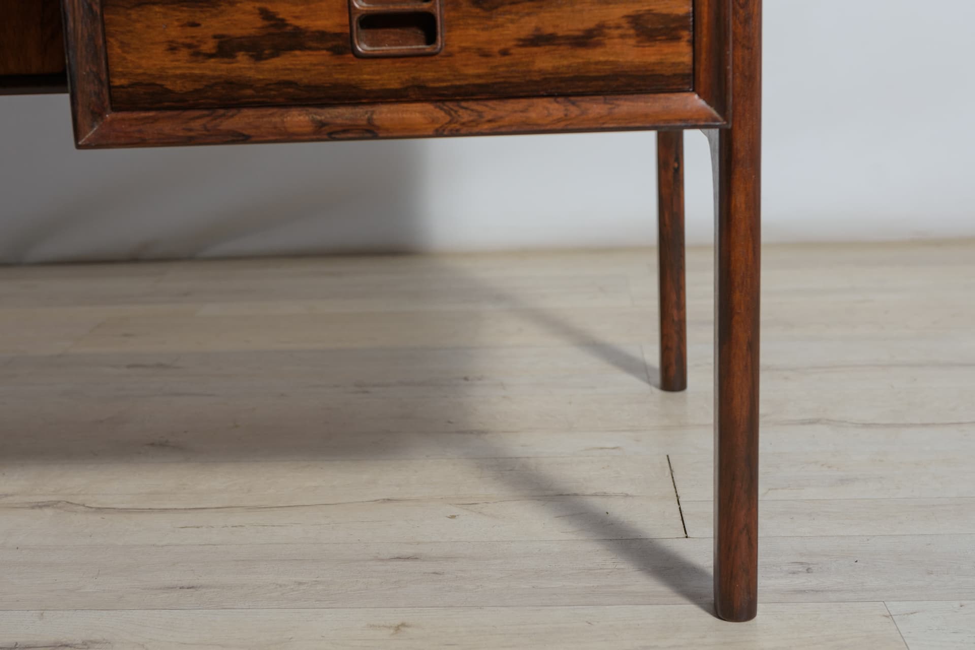 Desk, brown rosewood, by A. Vodder, for Sibast, Denmark, 1960s. - 287387