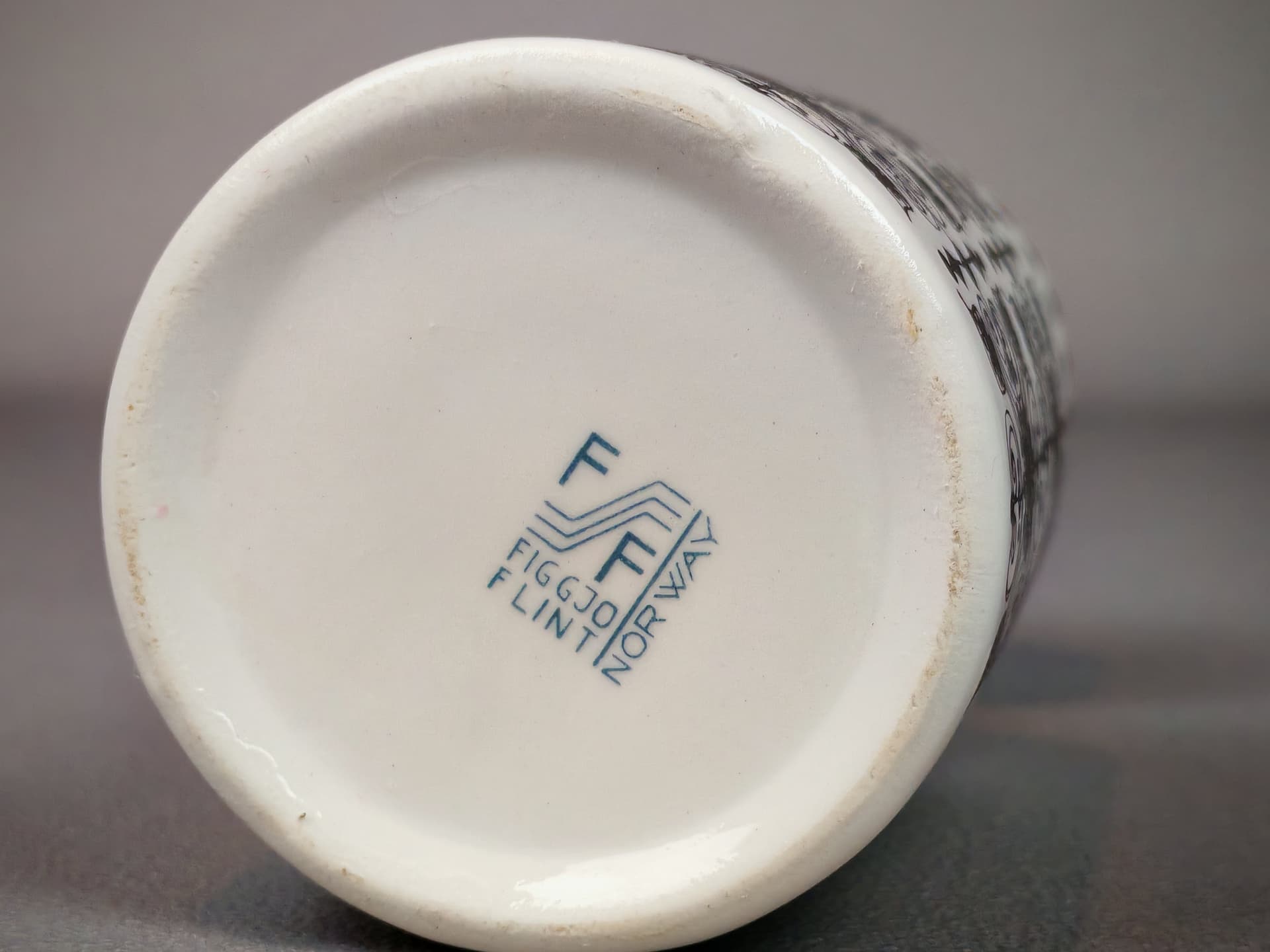 Wazon Saga, biały, ceramika, proj. T. Gramstad Oliver, Figgjo Flint, Norwegia, lata 70. - 287527