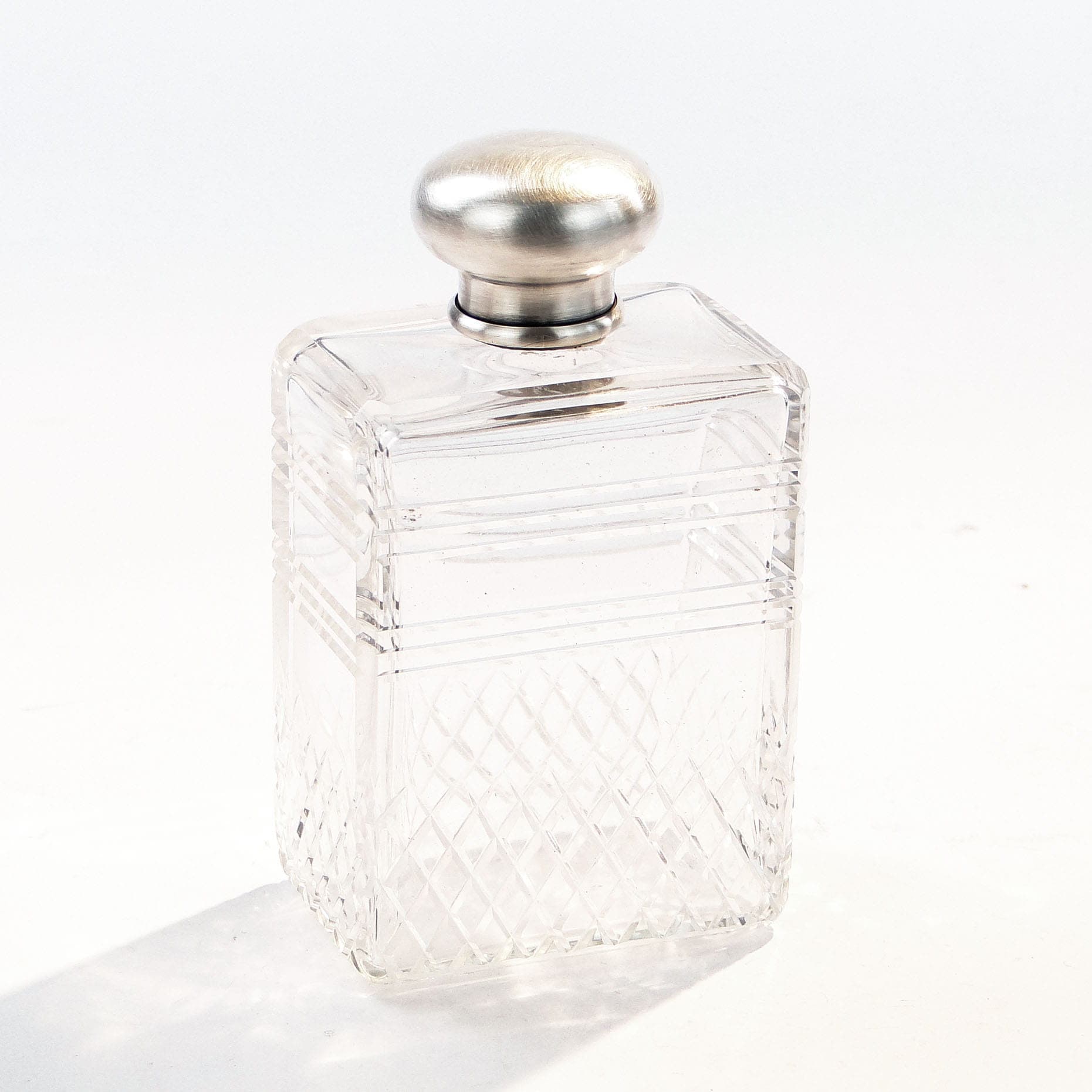 Perfume Bottle, transparent crystal, silver, France, early 20th c. - 287546