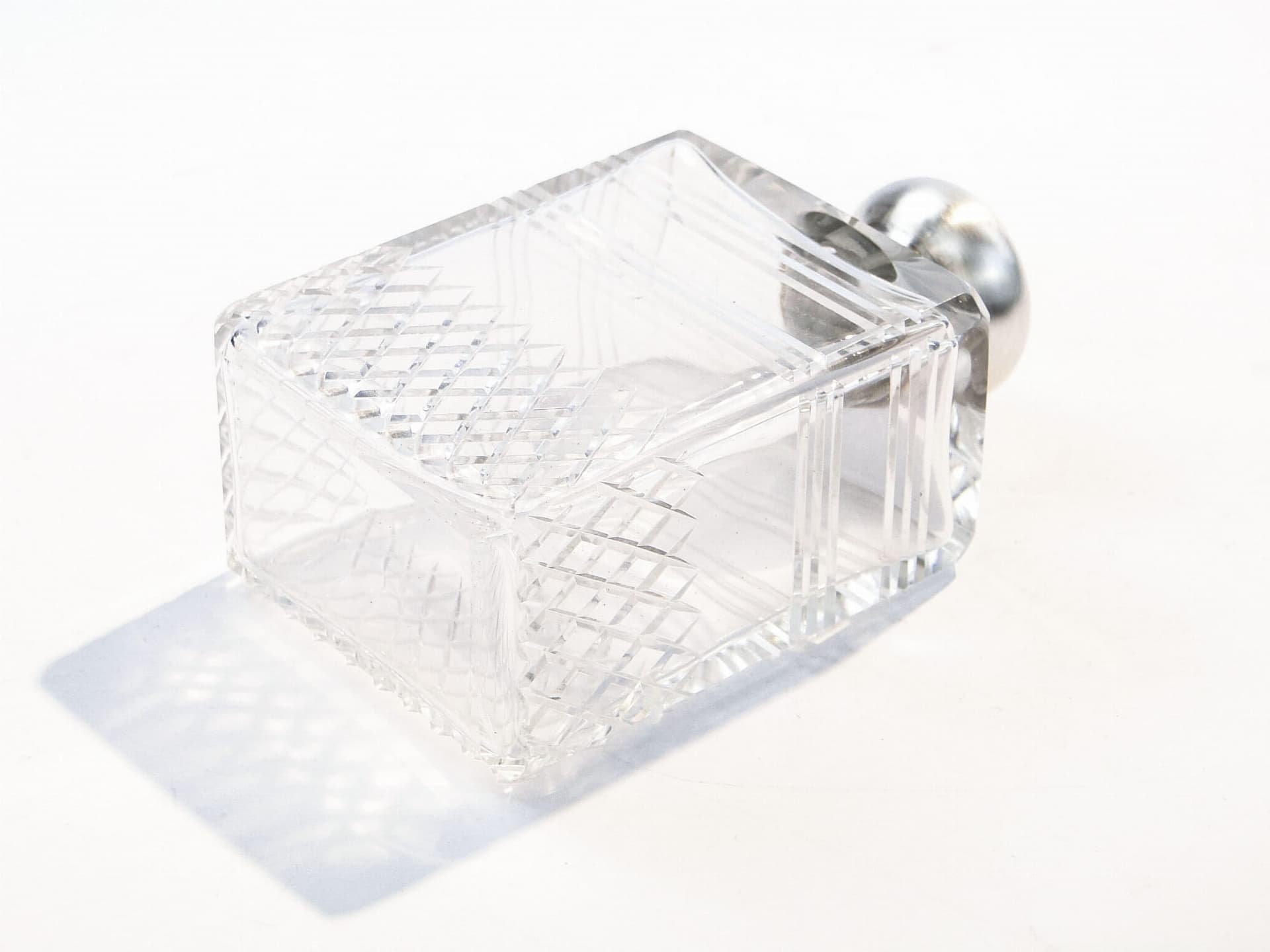 Perfume Bottle, transparent crystal, silver, France, early 20th c. - 287548
