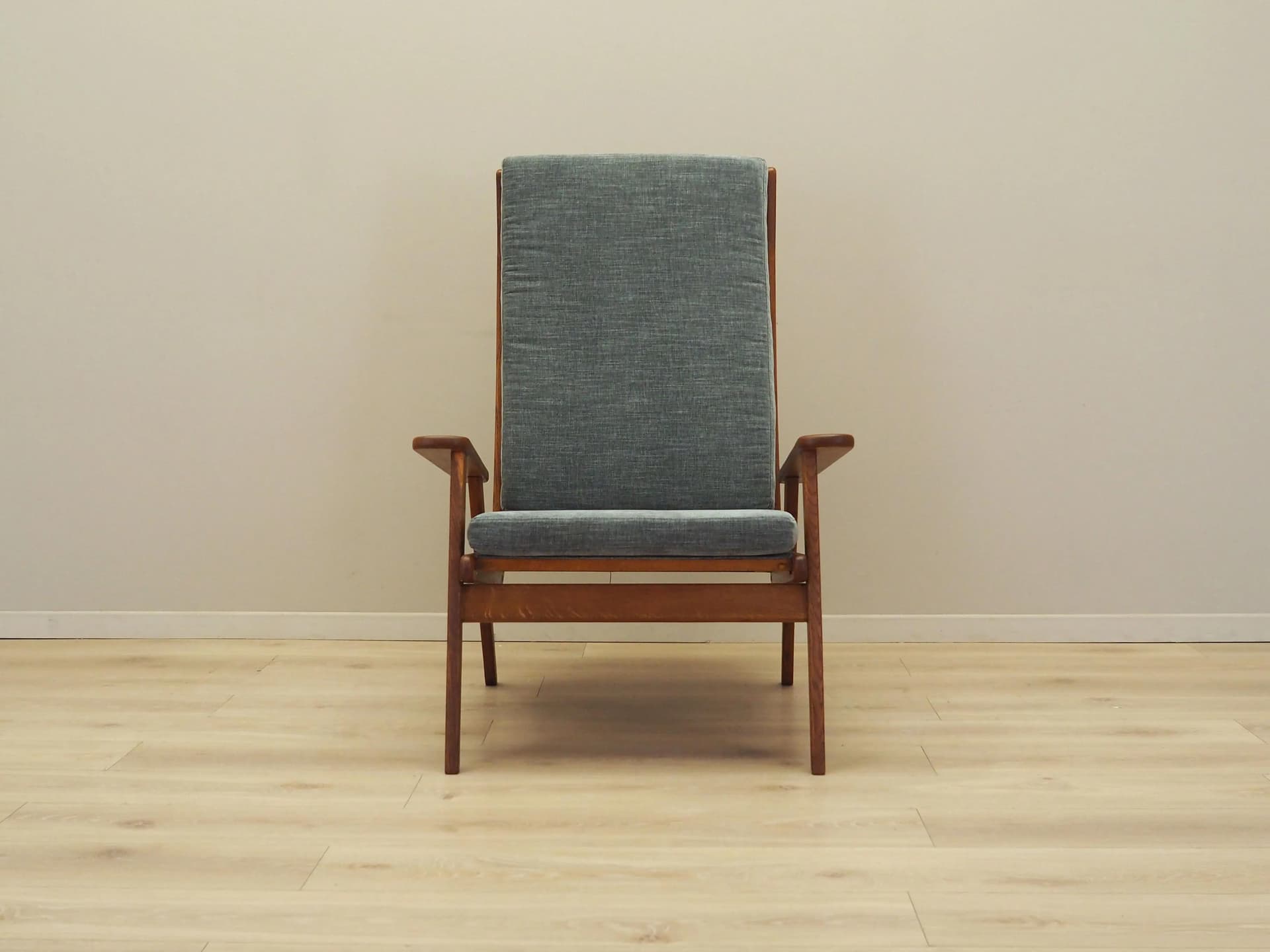 Armchair, grey, oak, Denmark, 1970s. - 21260