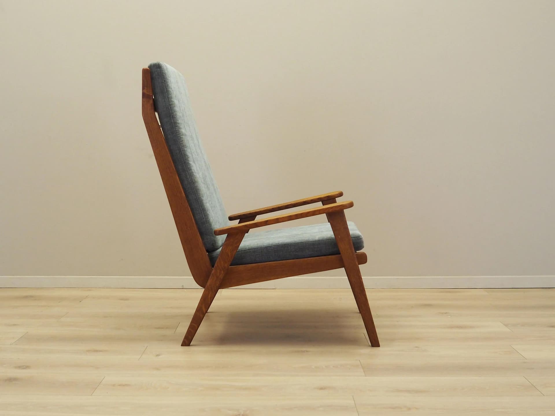 Armchair, grey, oak, Denmark, 1970s. - 21265