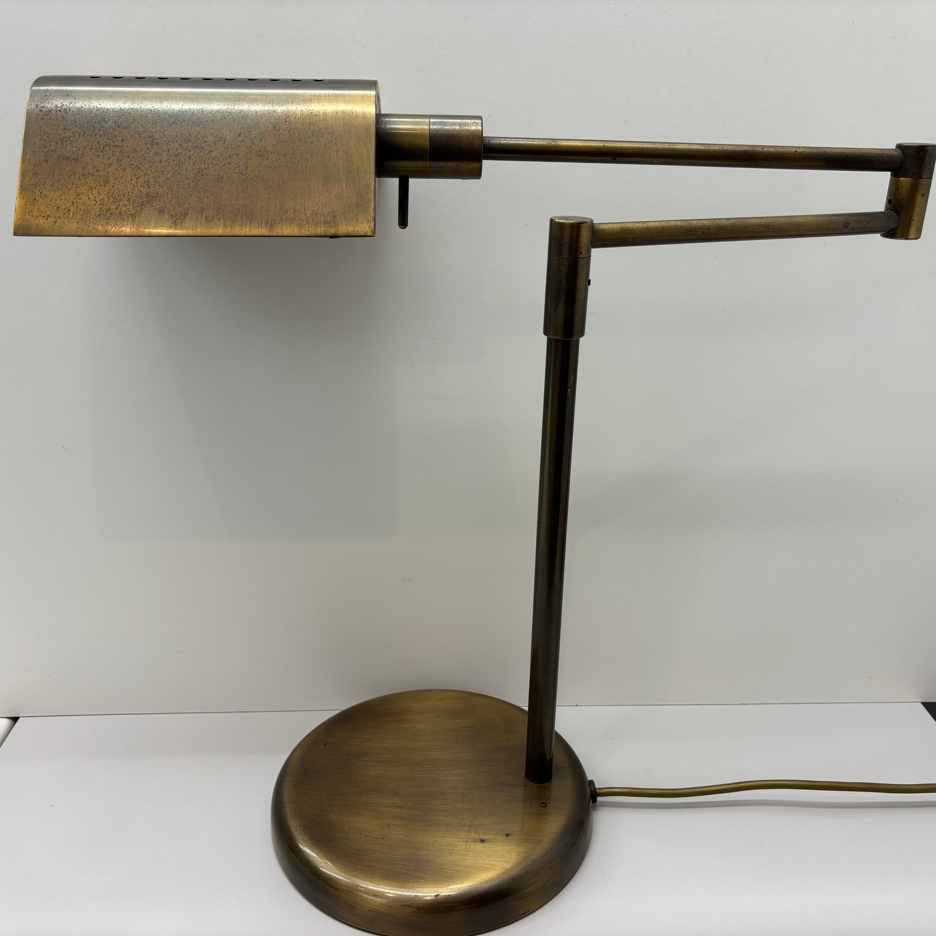 Lampa stołowa, mosiądz złoty, proj. G. Frattini, Włochy, lata 70. - 287679