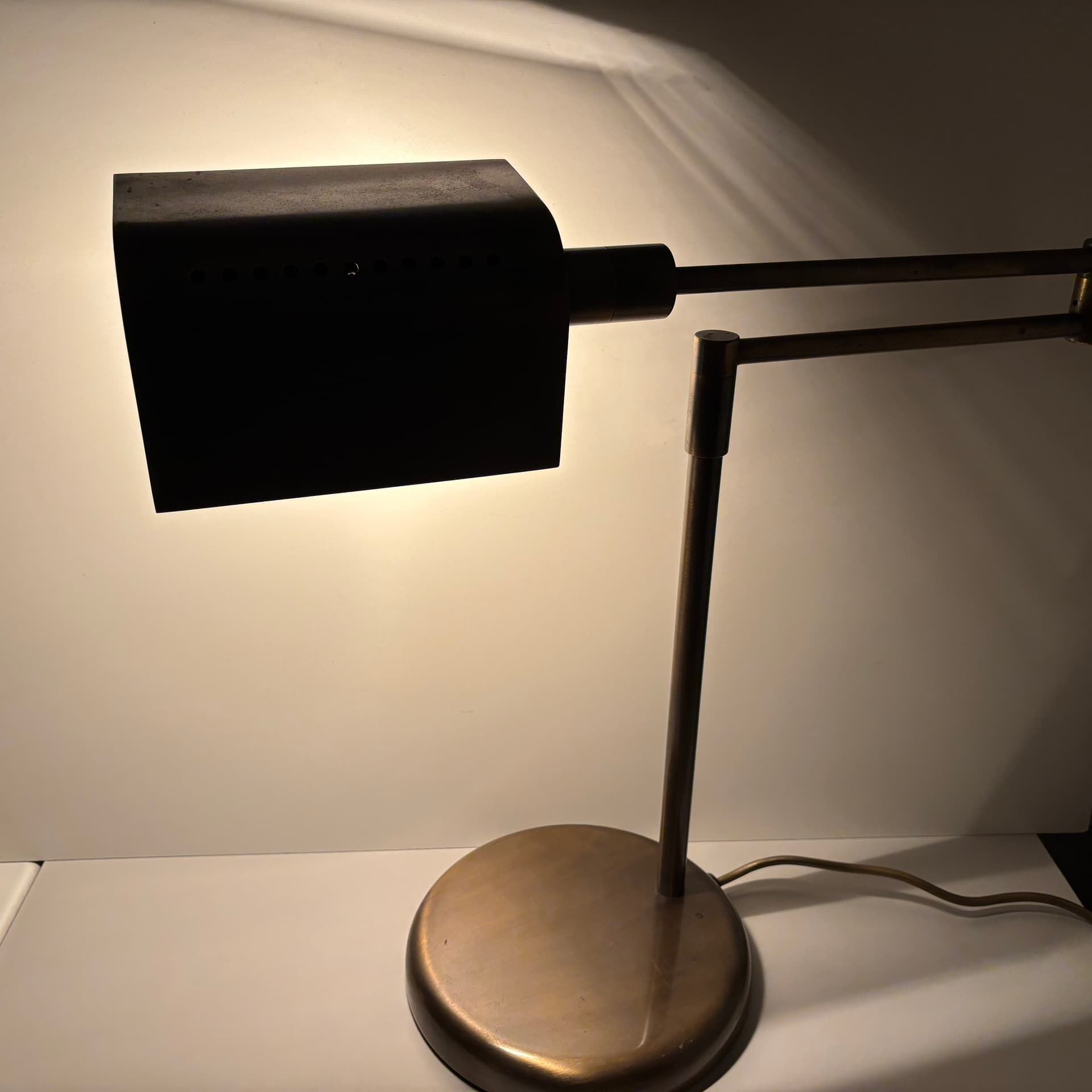 Lampa stołowa, mosiądz złoty, proj. G. Frattini, Włochy, lata 70. - 287675