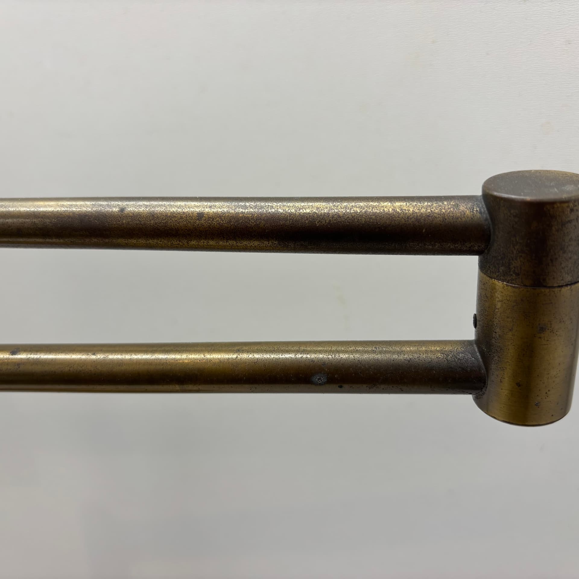 Lampa stołowa, mosiądz złoty, proj. G. Frattini, Włochy, lata 70. - 287681