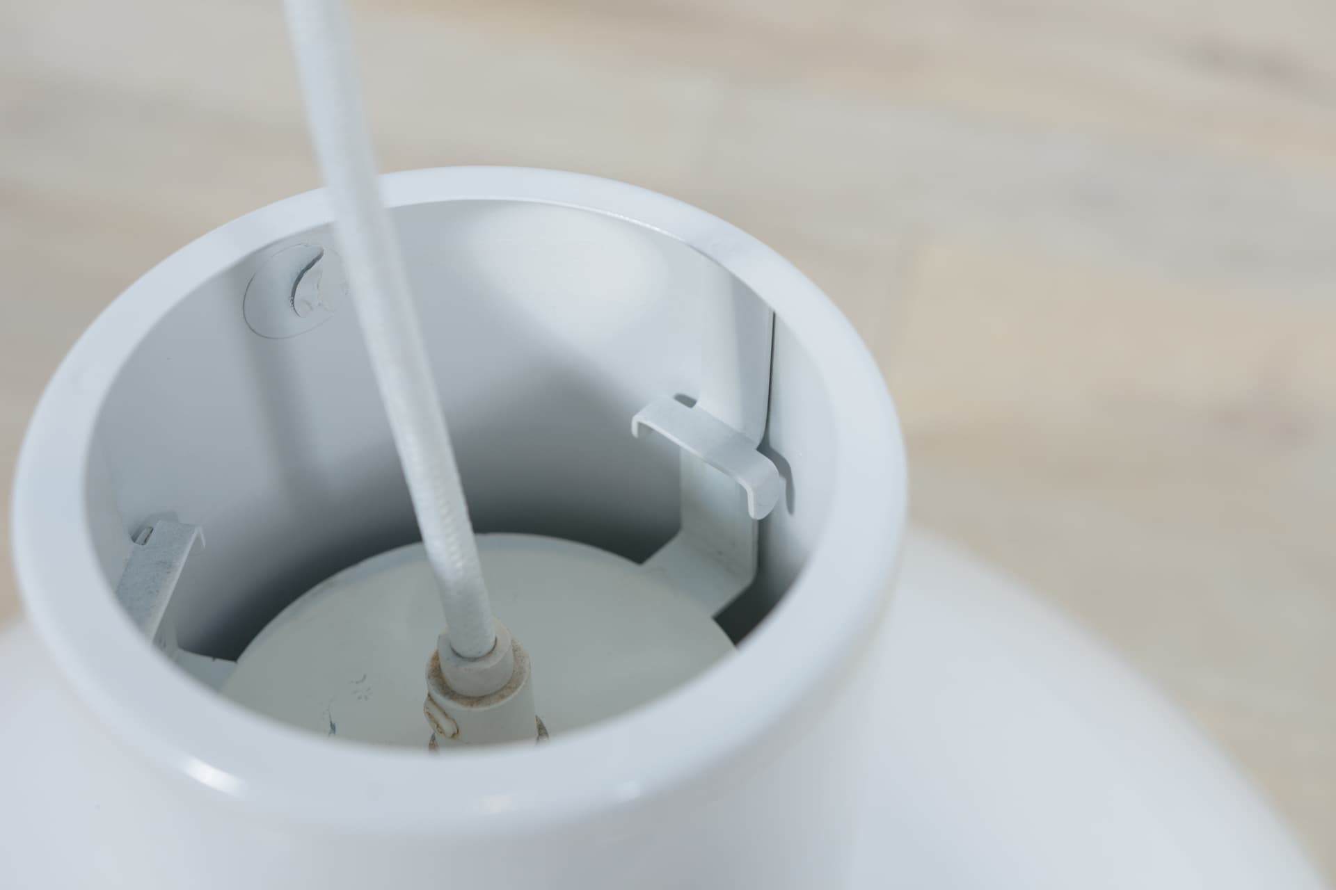 Lampa wisząca Bunker, metal biały, proj. J. Hammerborg, Fog & Mørup, Dania, lata 70. - 287905