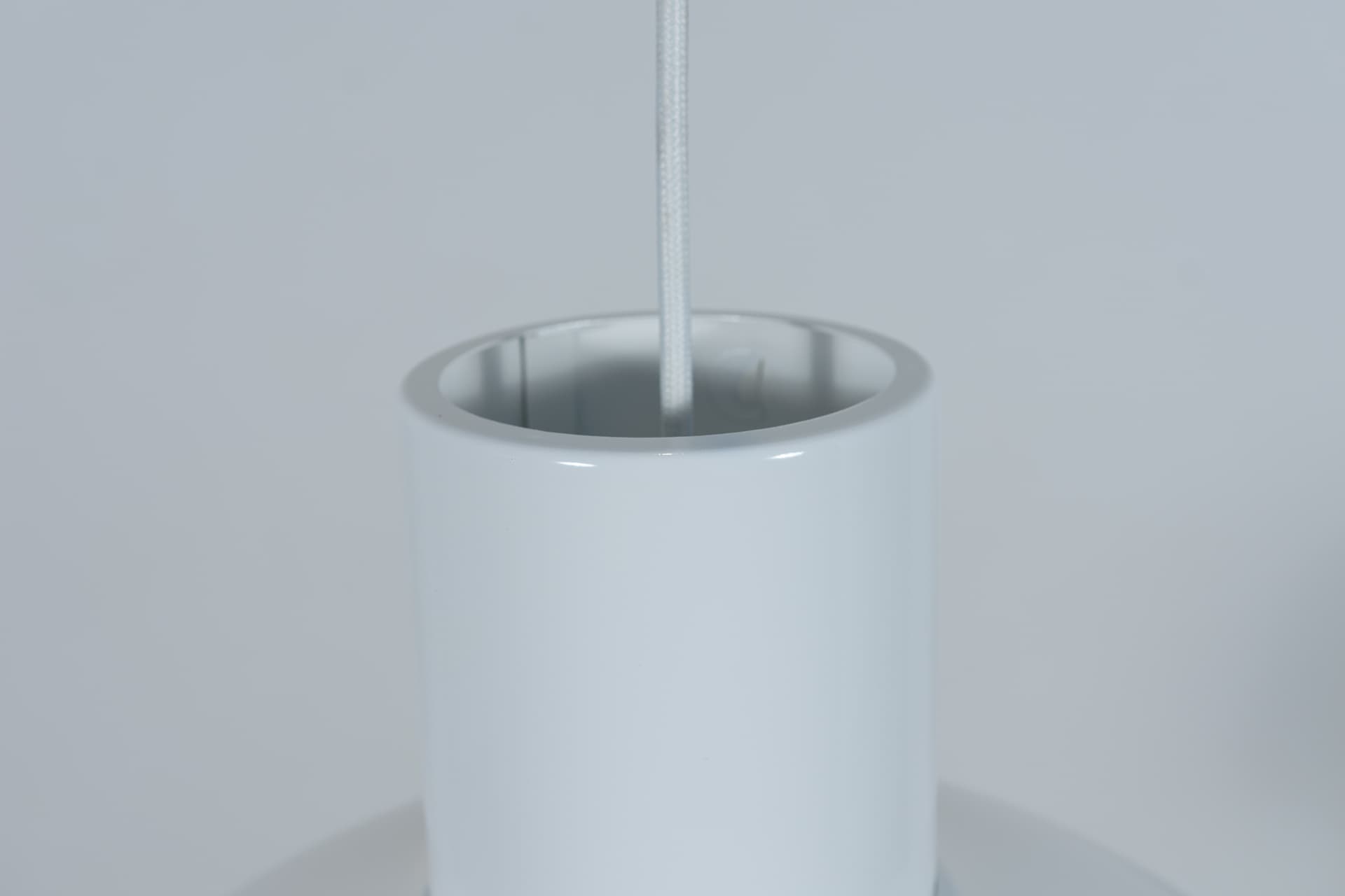 Lampa wisząca Bunker, metal biały, proj. J. Hammerborg, Fog & Mørup, Dania, lata 70. - 287907