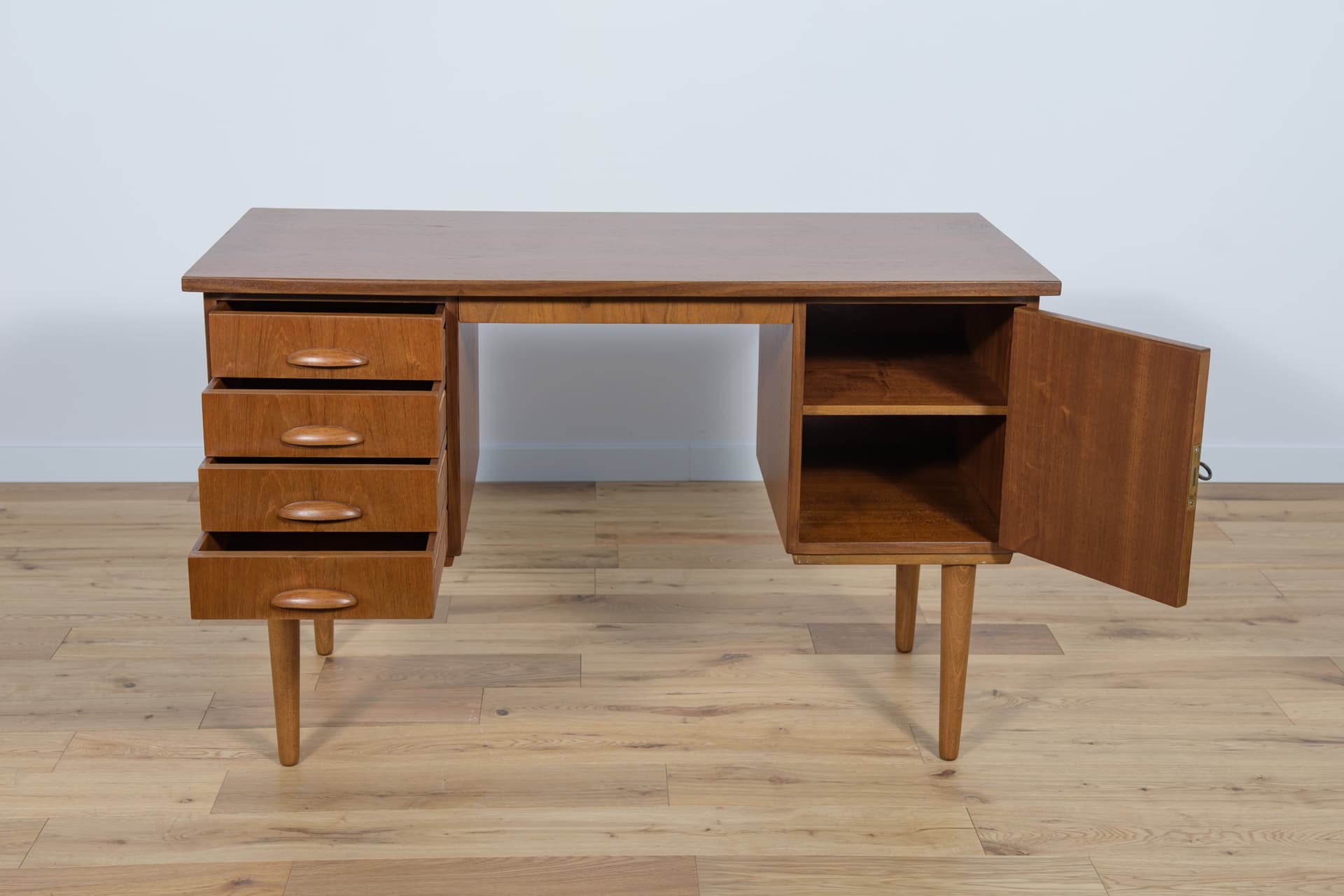 Desk, brown, teak, Denmark, 1960s. - 287939