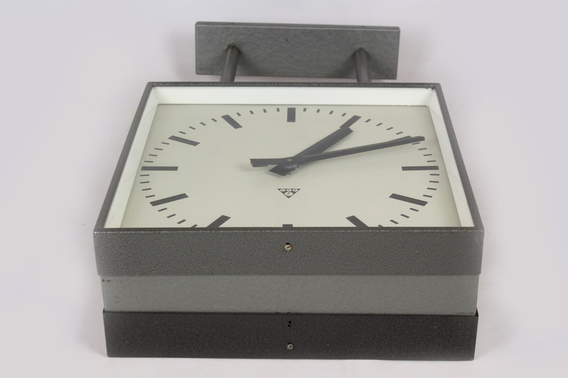 Zegar kolejowy dwustronny, szary, Czechosłowacja, lata 80. - 288039