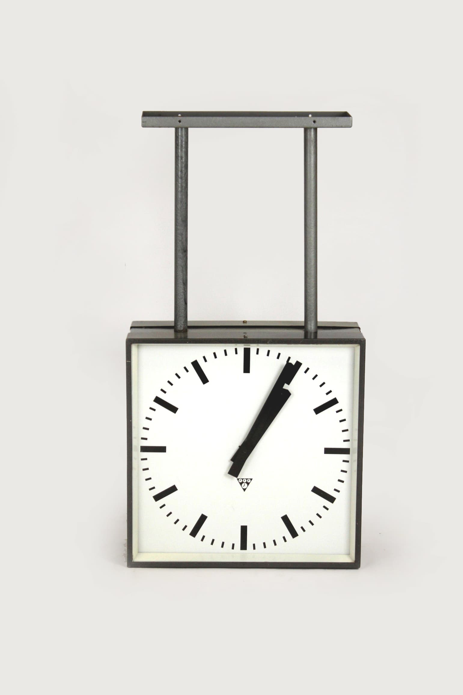 Zegar kolejowy dwustronny, szary, Czechosłowacja, lata 80. - 288028