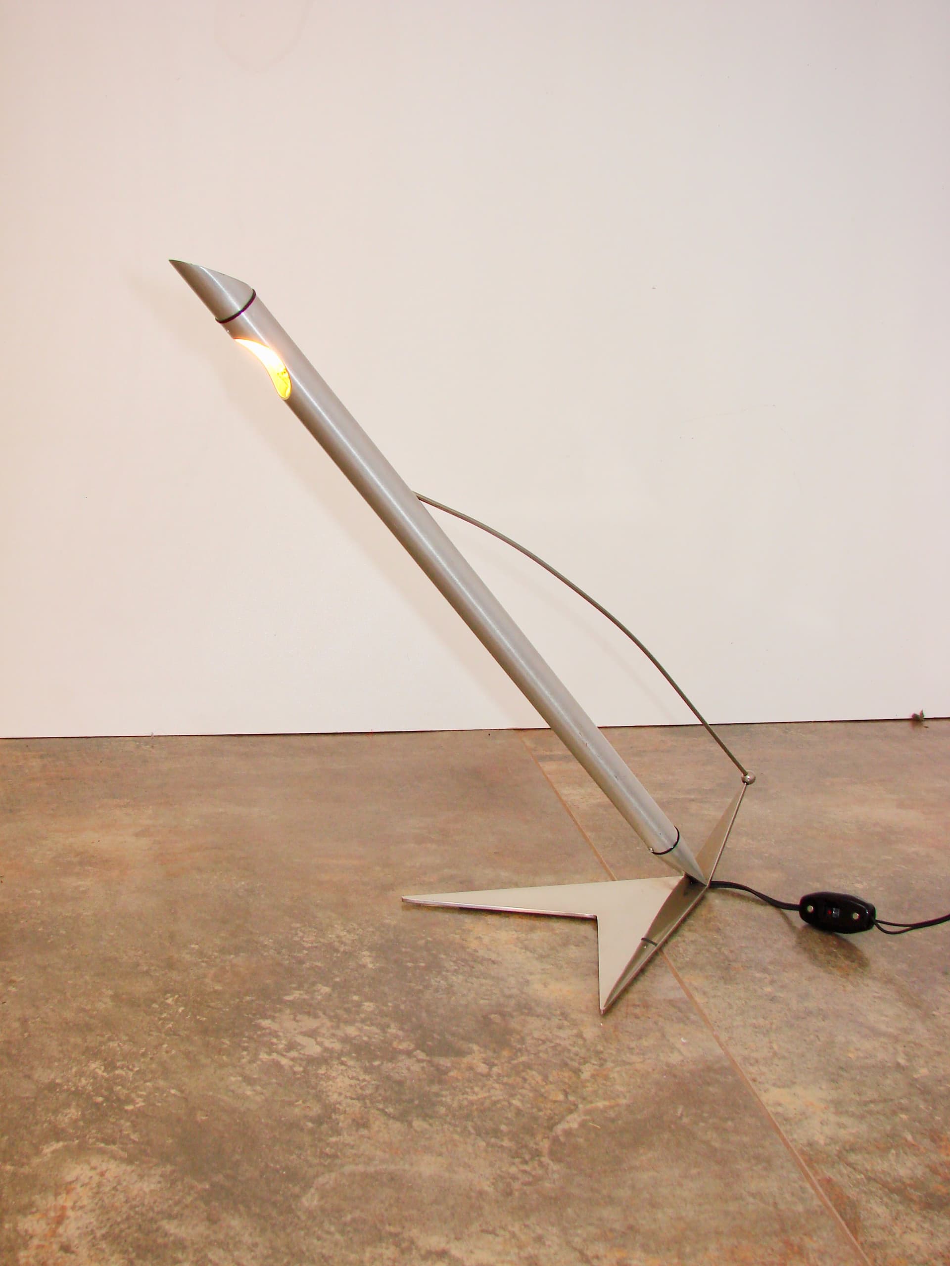 Lampa stołowa Space Age 40 cm, mosiądz niklowany srebrny, aluminium, lata 90. - 288089