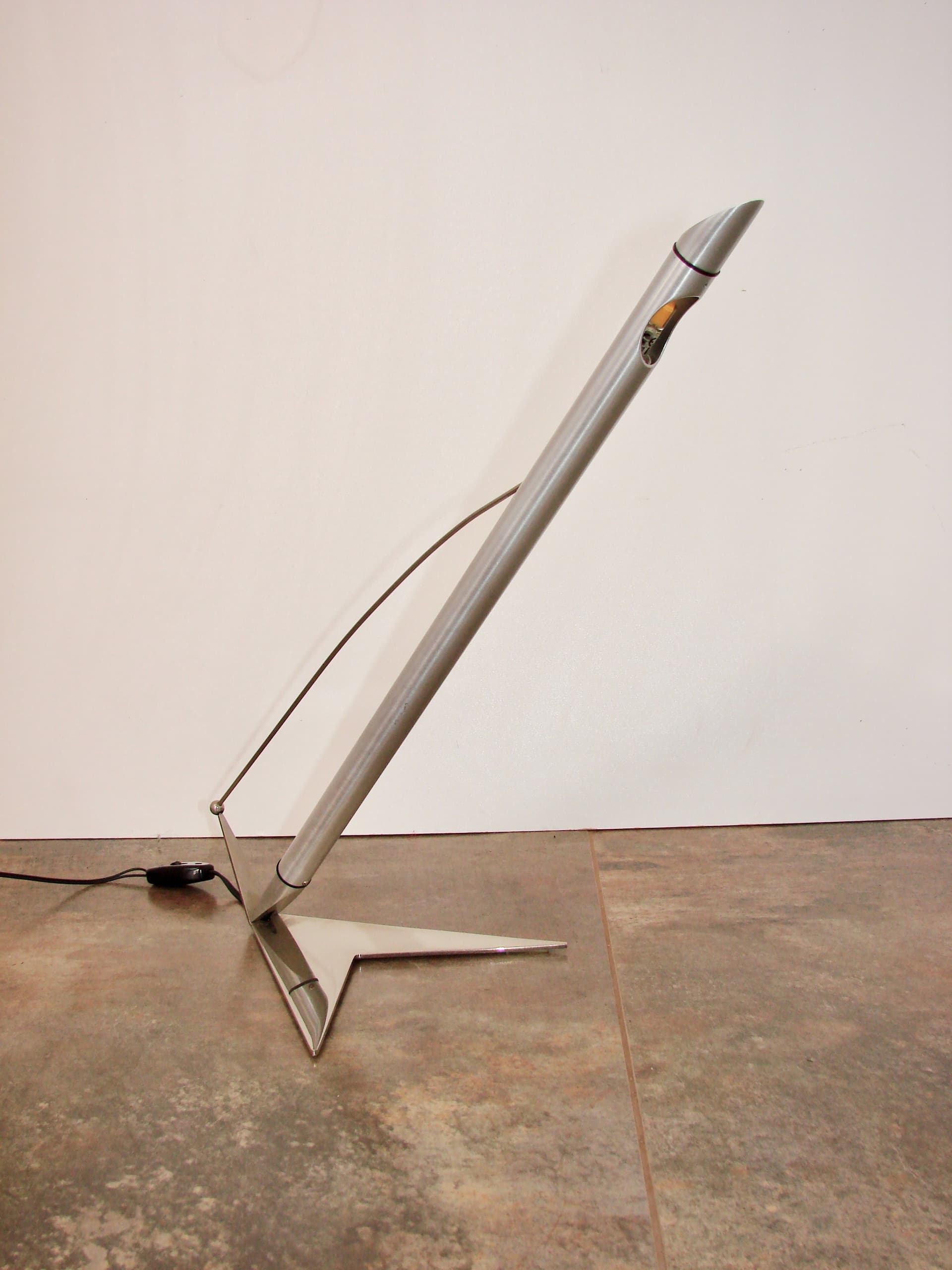 Lampa stołowa Space Age 40 cm, mosiądz niklowany srebrny, aluminium, lata 90. - 288090