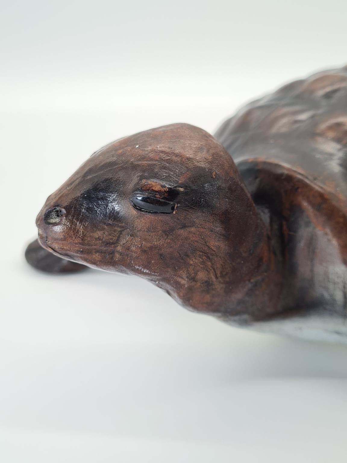 Figurka żółwia, brązowy, skóra naturalna, lata 70. - 288153