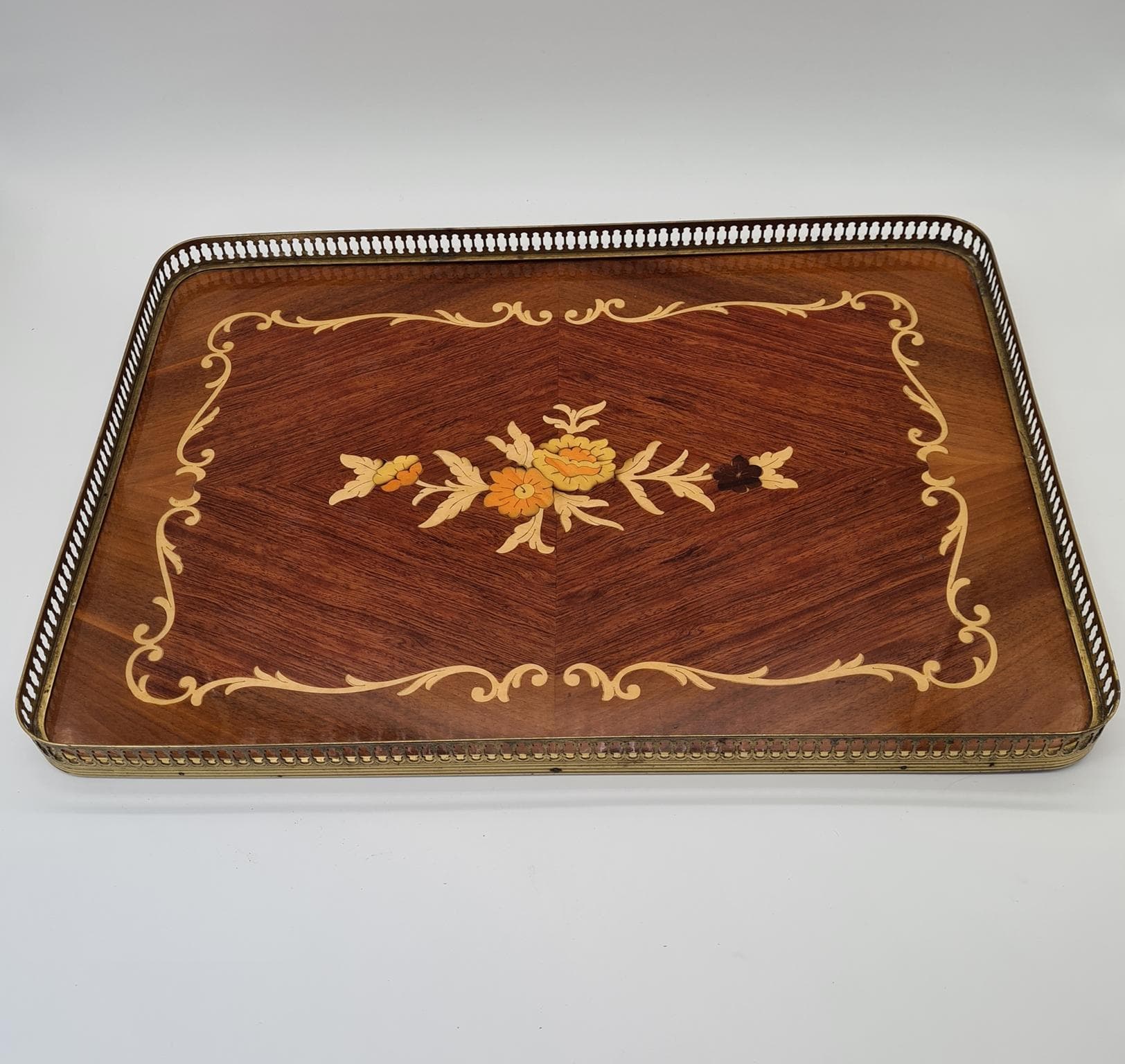Taca neoklasycystyczna, multikolor, drewno intarsjowane, mosiądz, lata 70. - 288182