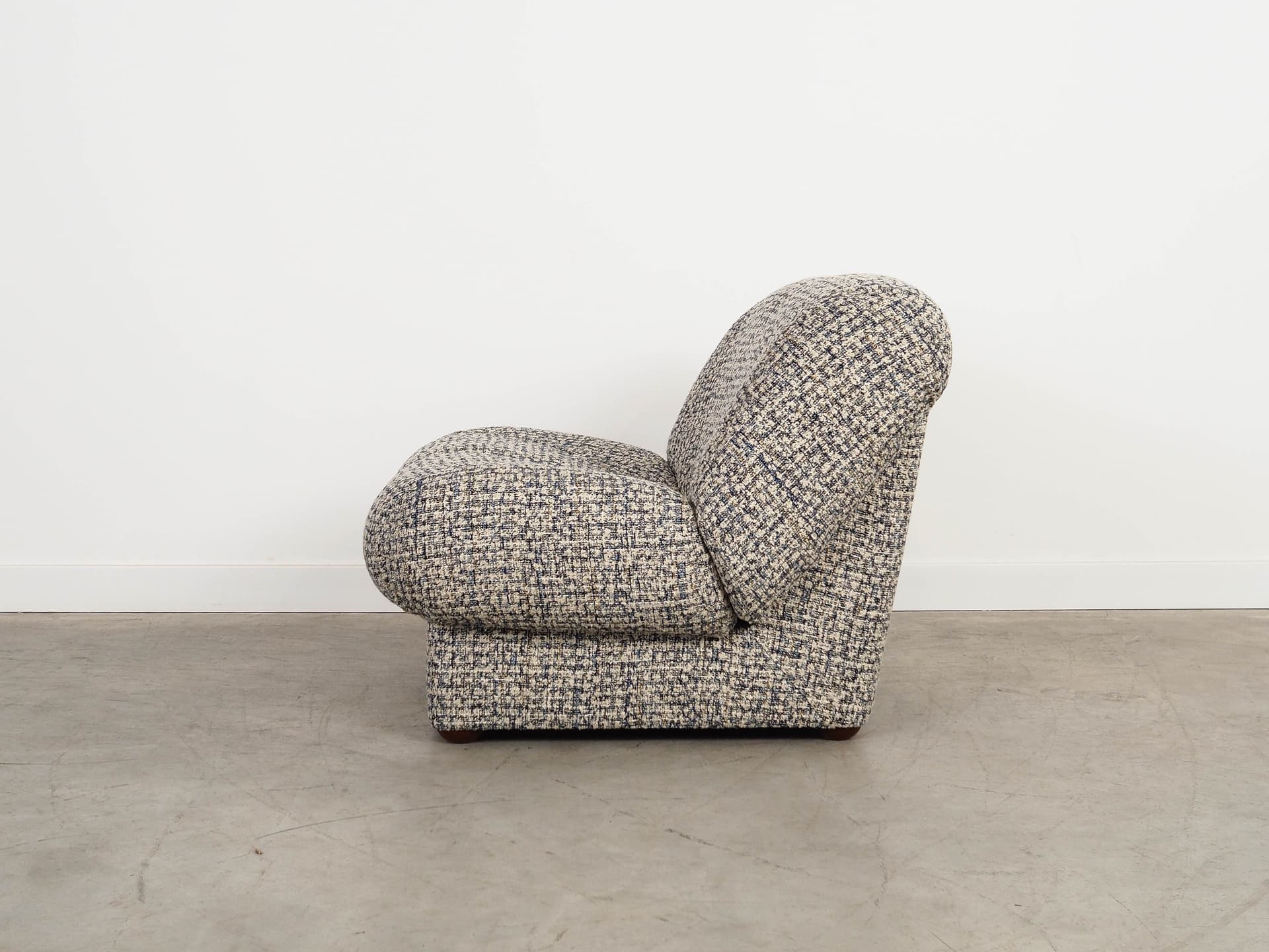 Fotel wypoczynkowy, melanż multikolor, tkanina, Włochy, lata 70. - 288345