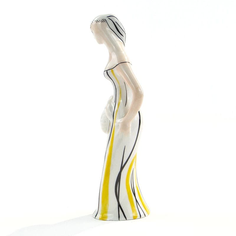 Figurka Dziewczyna z koszykiem, porcelana biała, proj. Z. Śliwowska-Wawrzyniak, Ćmielów, Polska, lata 50. - 288492