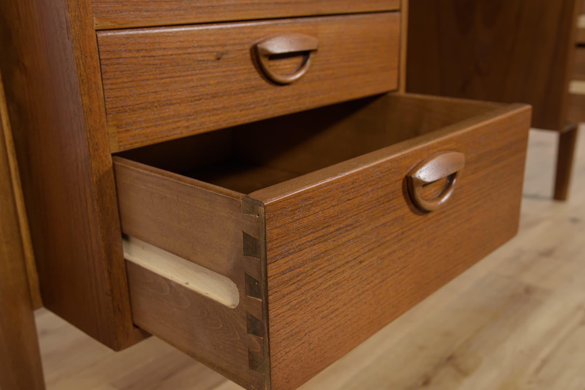 Desk, brown teak, by K. Kristiansen, Feldballes Møbelfabrik, Denmark, 1960s. - 288882