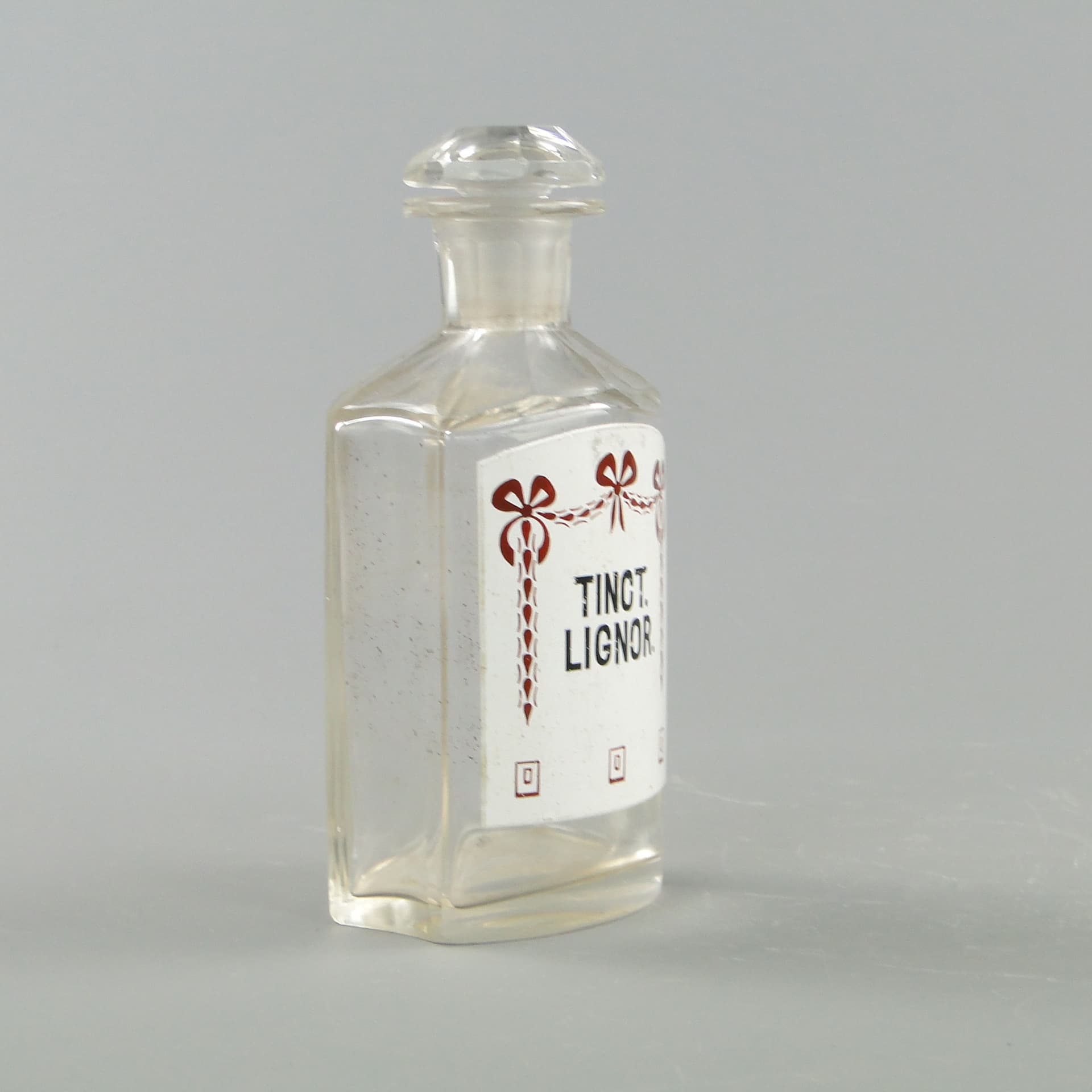 Butelka apteczna, Art Nouveau, transparentny kryształ, Austria, początek XX w. - 2244