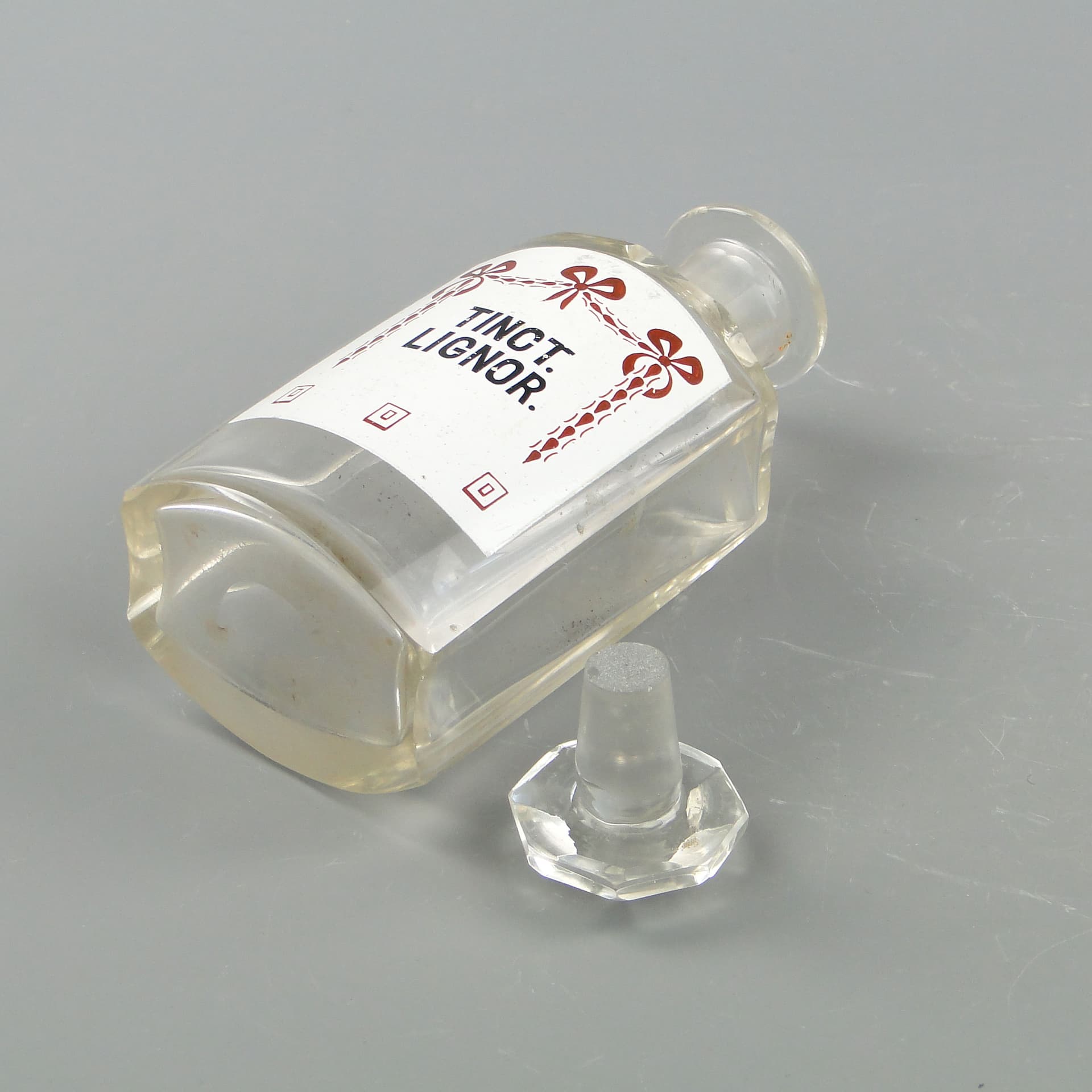 Butelka apteczna, Art Nouveau, transparentny kryształ, Austria, początek XX w. - 2248