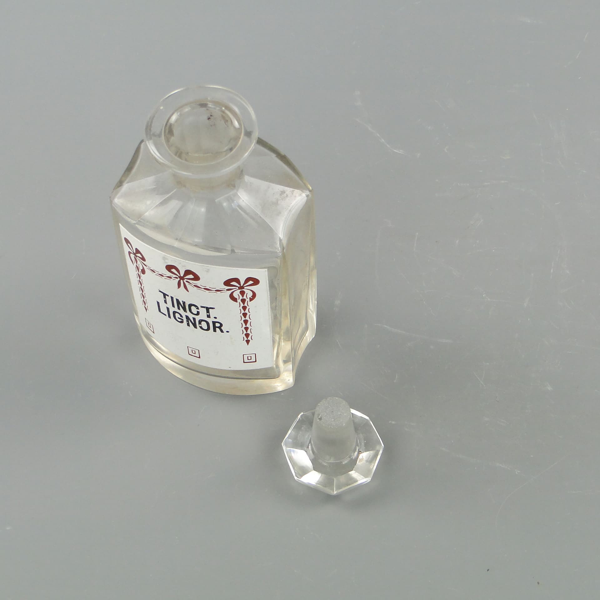 Butelka apteczna, Art Nouveau, transparentny kryształ, Austria, początek XX w. - 2247