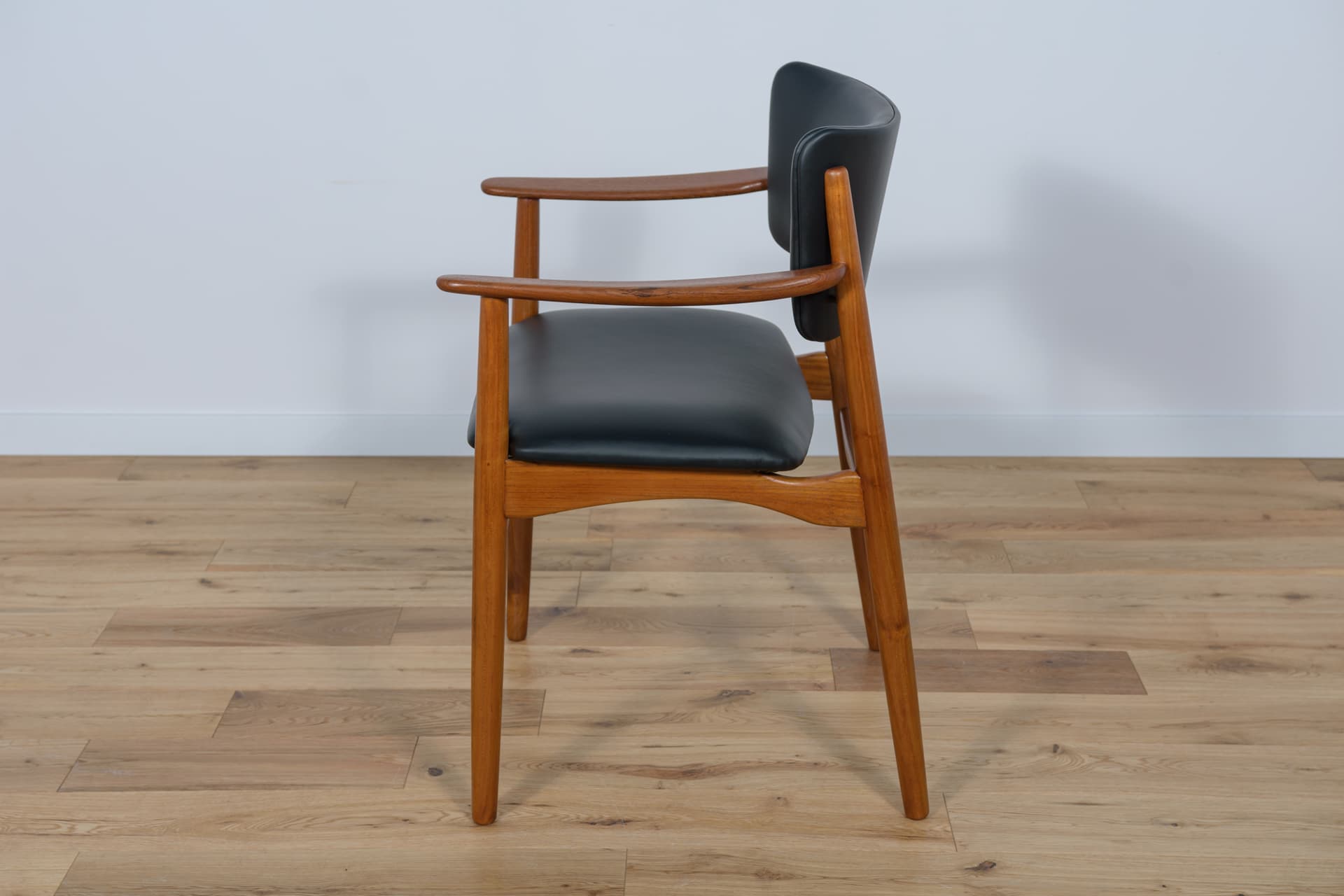 Fotel biurowy, teak brązowy, skóra naturalna czarna, Dania, lata 60. - 288933