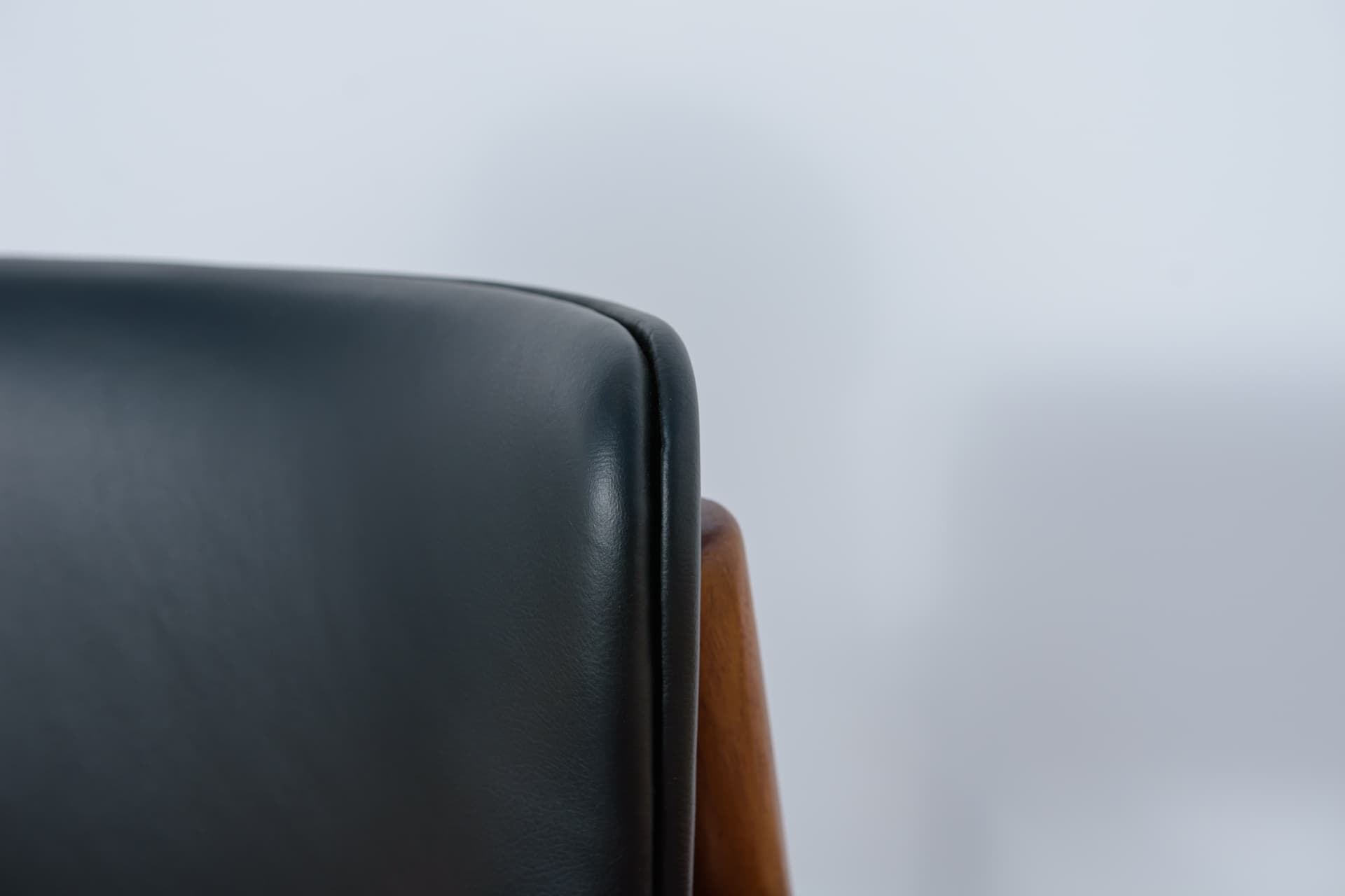 Fotel biurowy, teak brązowy, skóra naturalna czarna, Dania, lata 60. - 288939