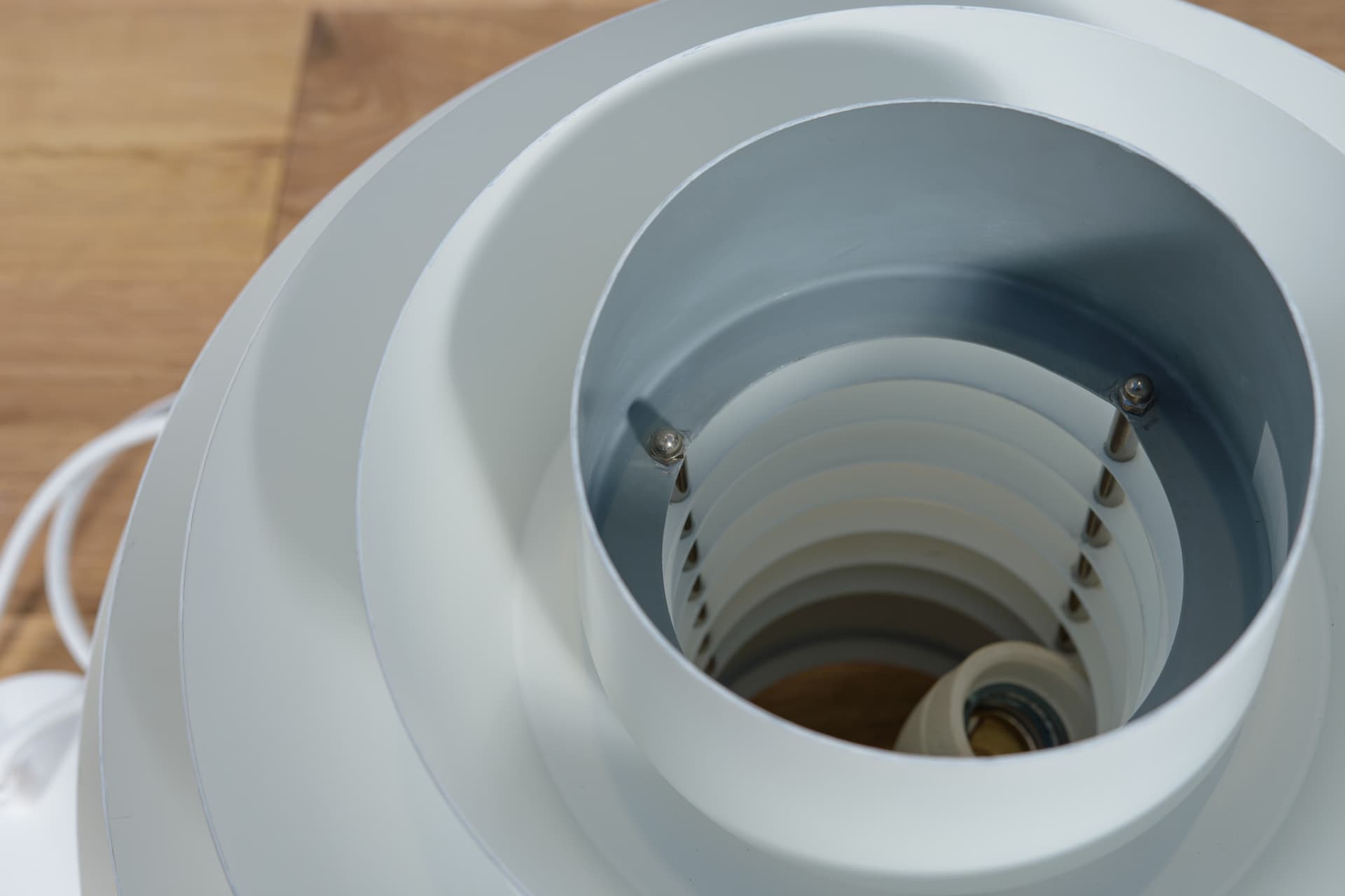 Lampa wisząca Verona, aluminium biały, proj. S. Middelboe, Fog & Mørup, Dania, lata 60. - 288980