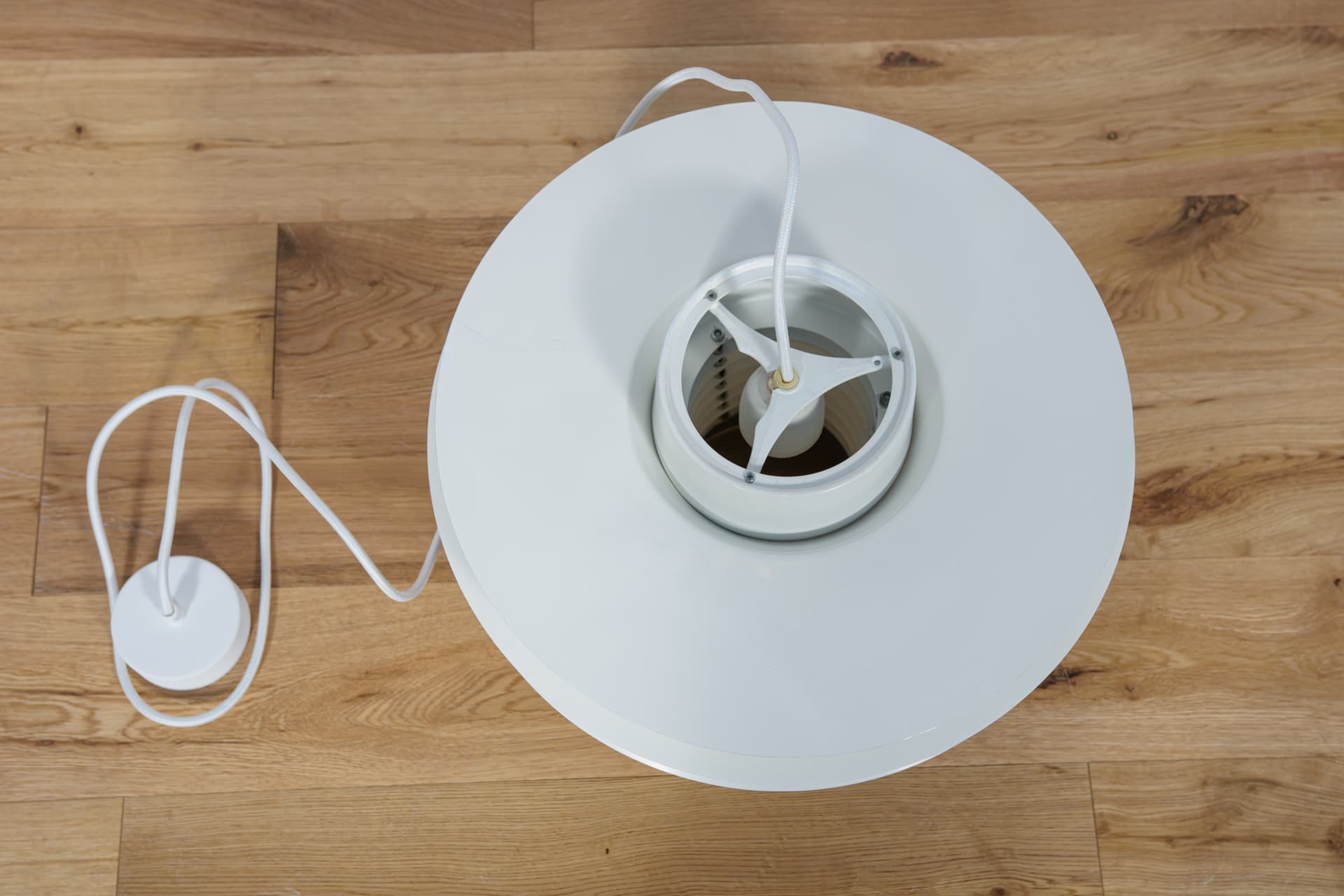 Lampa wisząca Verona, aluminium biały, proj. S. Middelboe, Fog & Mørup, Dania, lata 60. - 288974