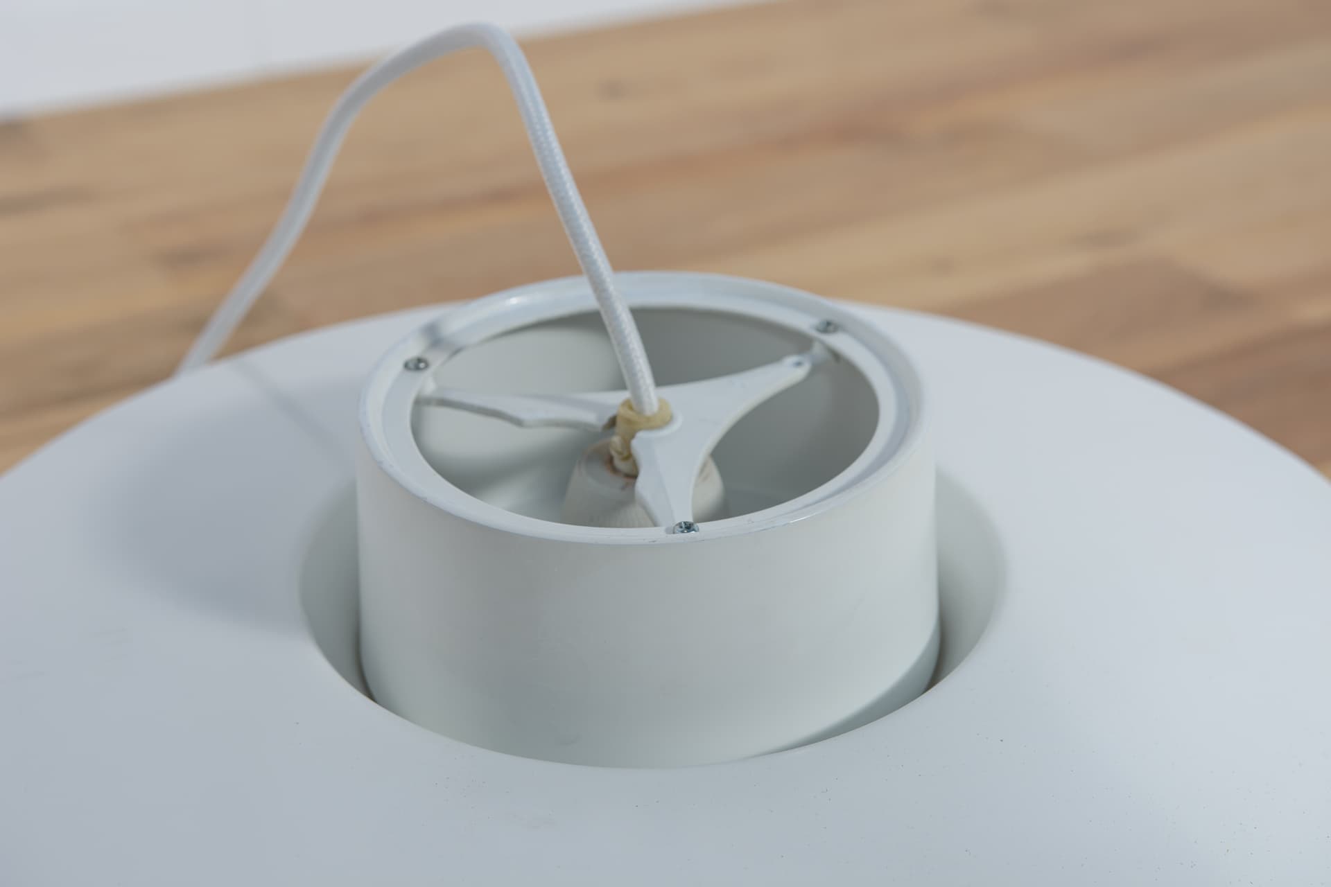 Lampa wisząca Verona, aluminium białe, proj. S. Middelboe, Fog & Mørup, Dania, lata 60. - 288992