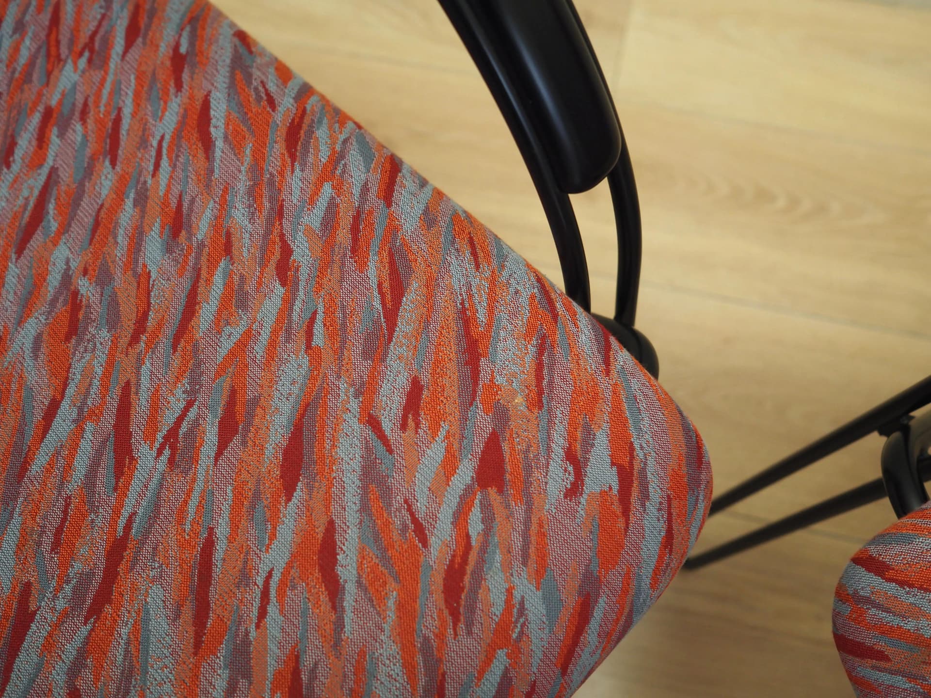 Set of Four Postmodern Armchairs, multicolor fabric, black metal, Italy, 1980s - 21534