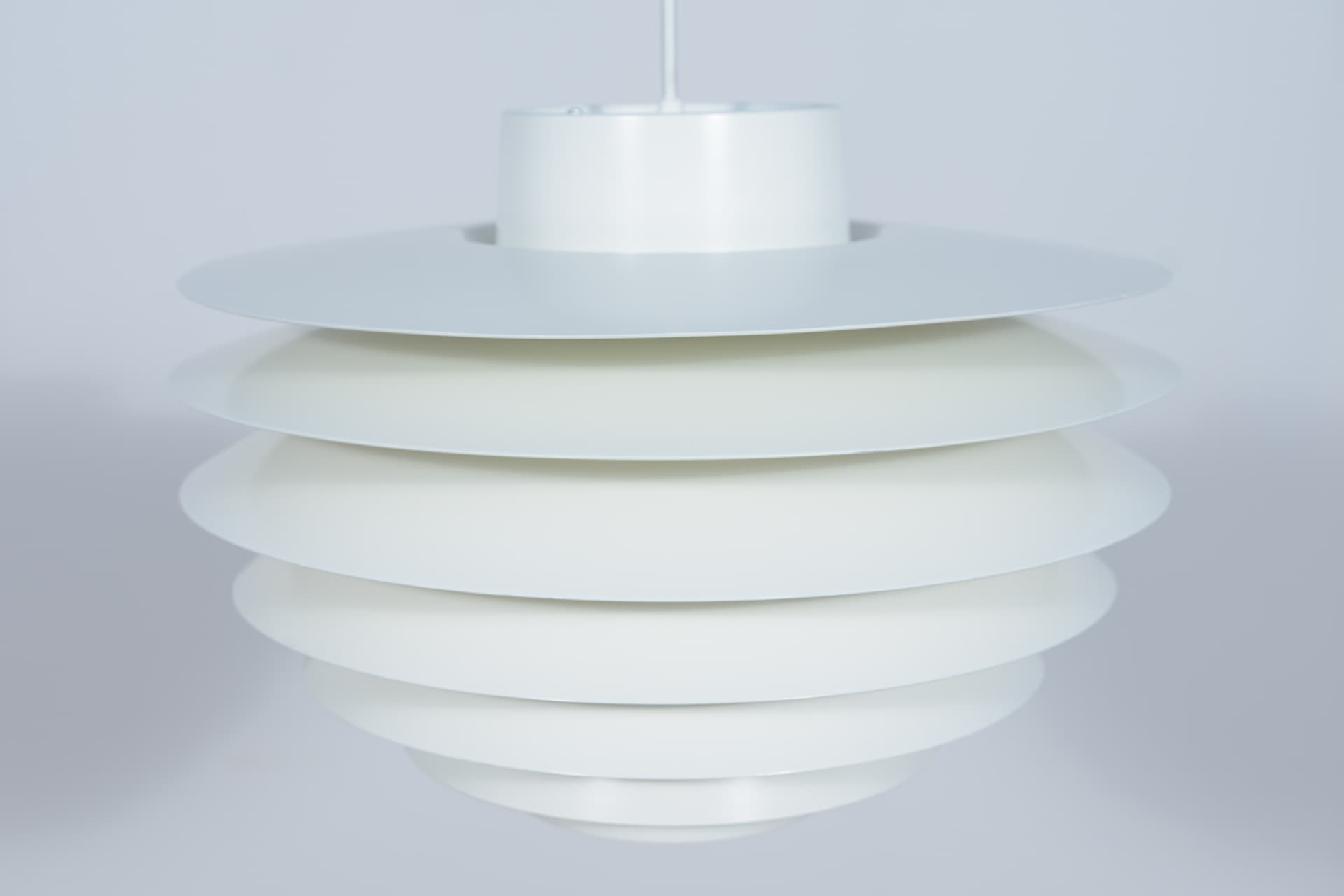 Lampa wisząca Verona, aluminium biały, proj. S. Middelboe, Fog & Mørup, Dania, lata 60. - 289054