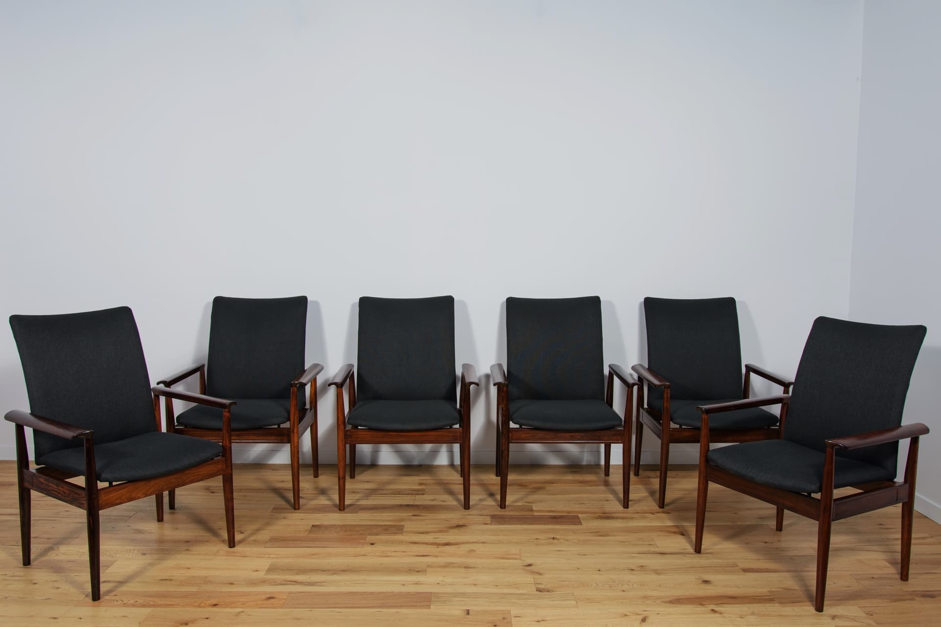 Komplet sześciu krzeseł Diplomat, wełna czarna, palisander, proj. F. Juhl, dla France & Søn, Dania, lata 60. - 289227