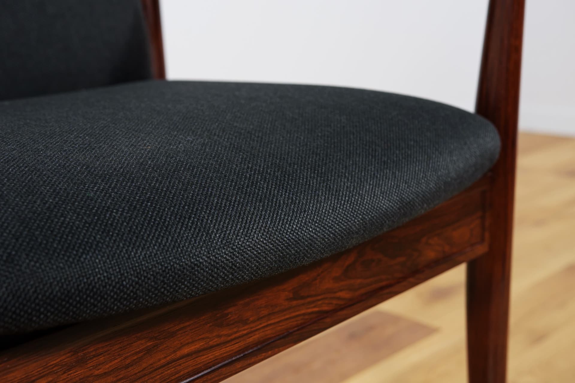 Fotel Diplomat, wełna czarna, palisander, proj. F. Juhl, France & Søn, Dania, lata 60. - 289249