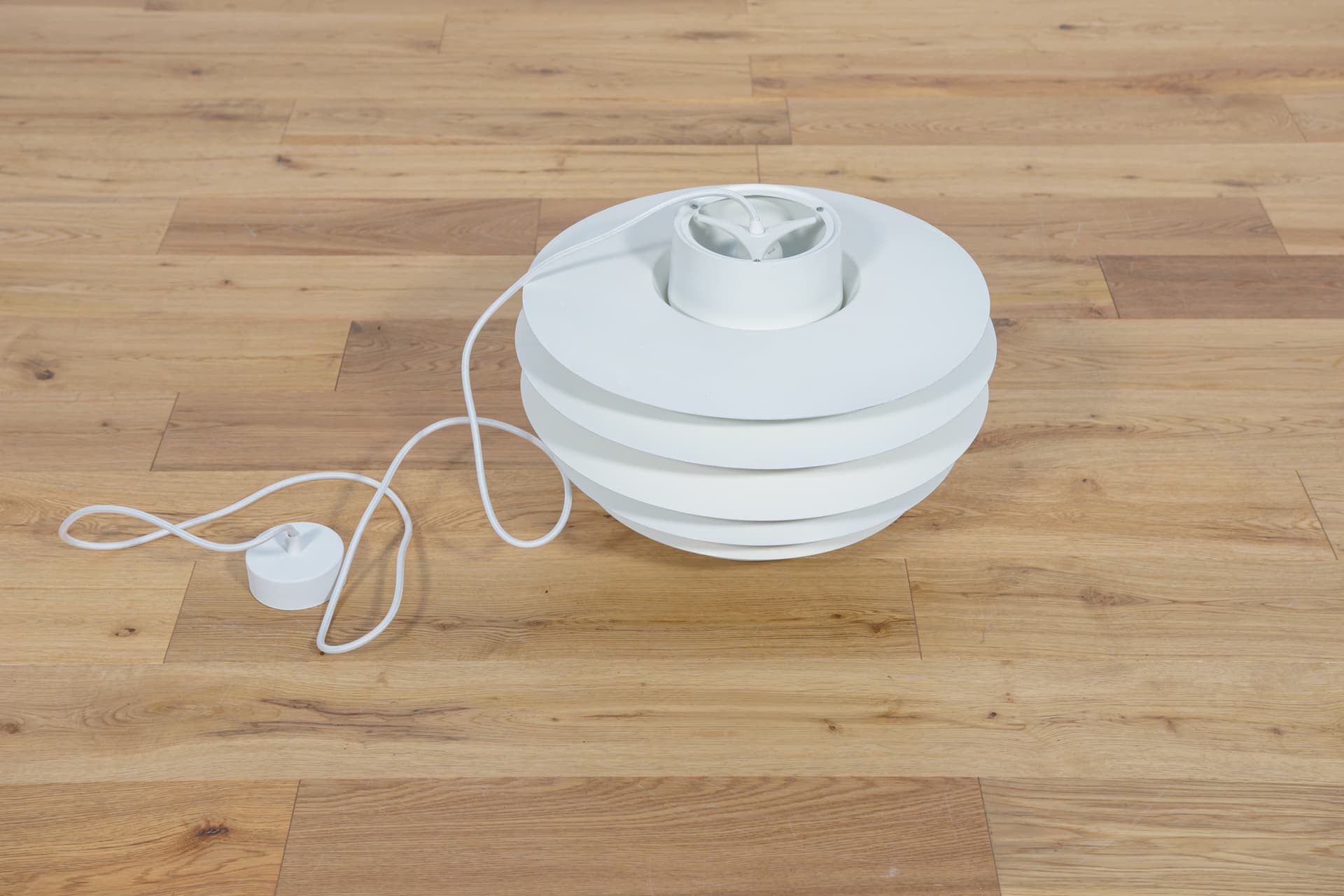 Lampa wisząca Verona, aluminium biały, proj. S. Middelboe, Fog & Mørup, Dania, lata 60. - 289346