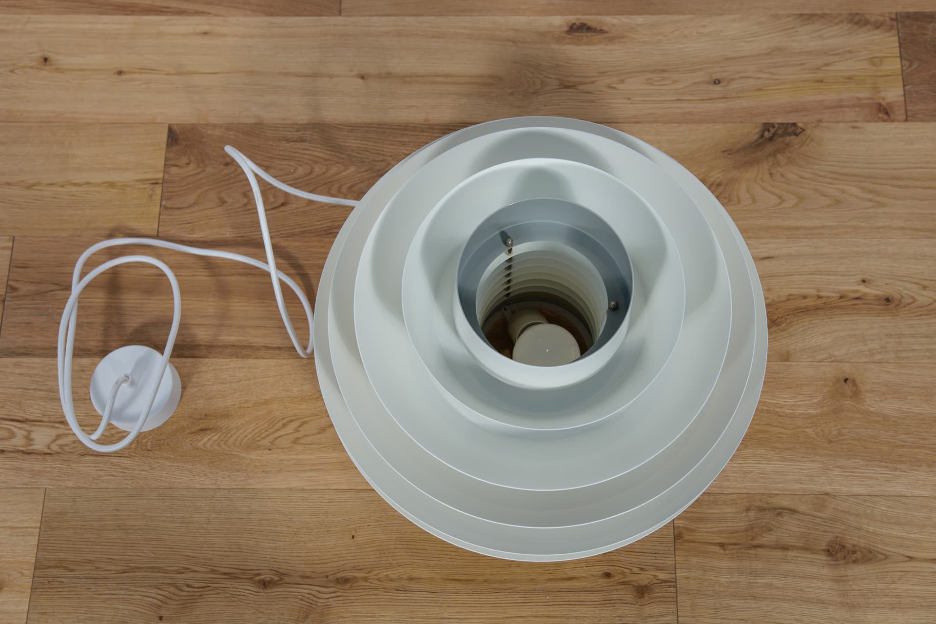 Lampa wisząca Verona, aluminium biały, proj. S. Middelboe, Fog & Mørup, Dania, lata 60. - 289393