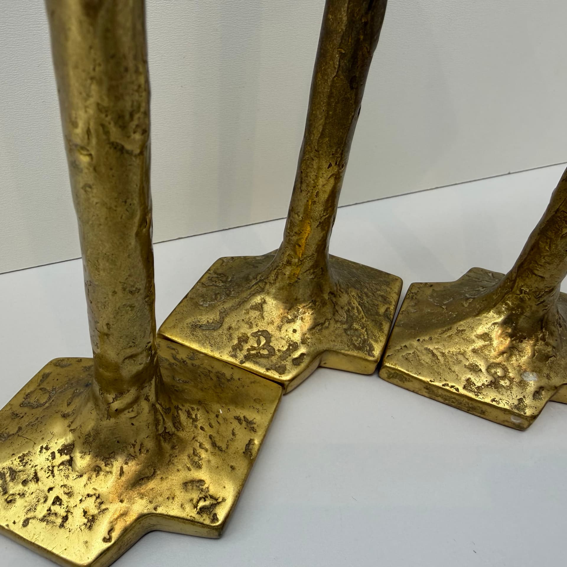 Komplet świeczników brutalistycznych, mosiądz złoty, Niemcy, lata 60. - 289648