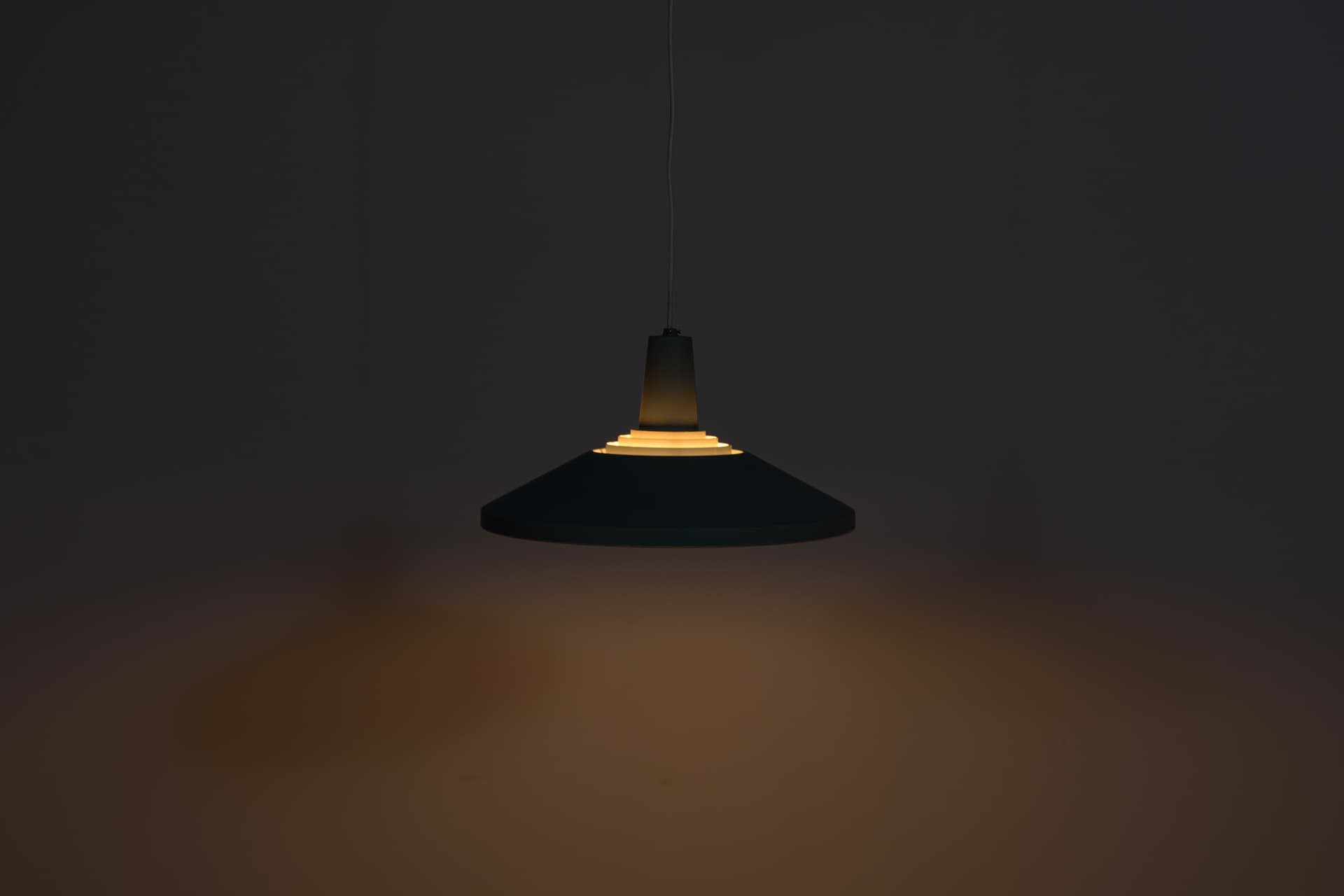 Lampa wisząca Fyns Plan, niebieski, metal, Lyfa, Dania, lata 70. - 289700