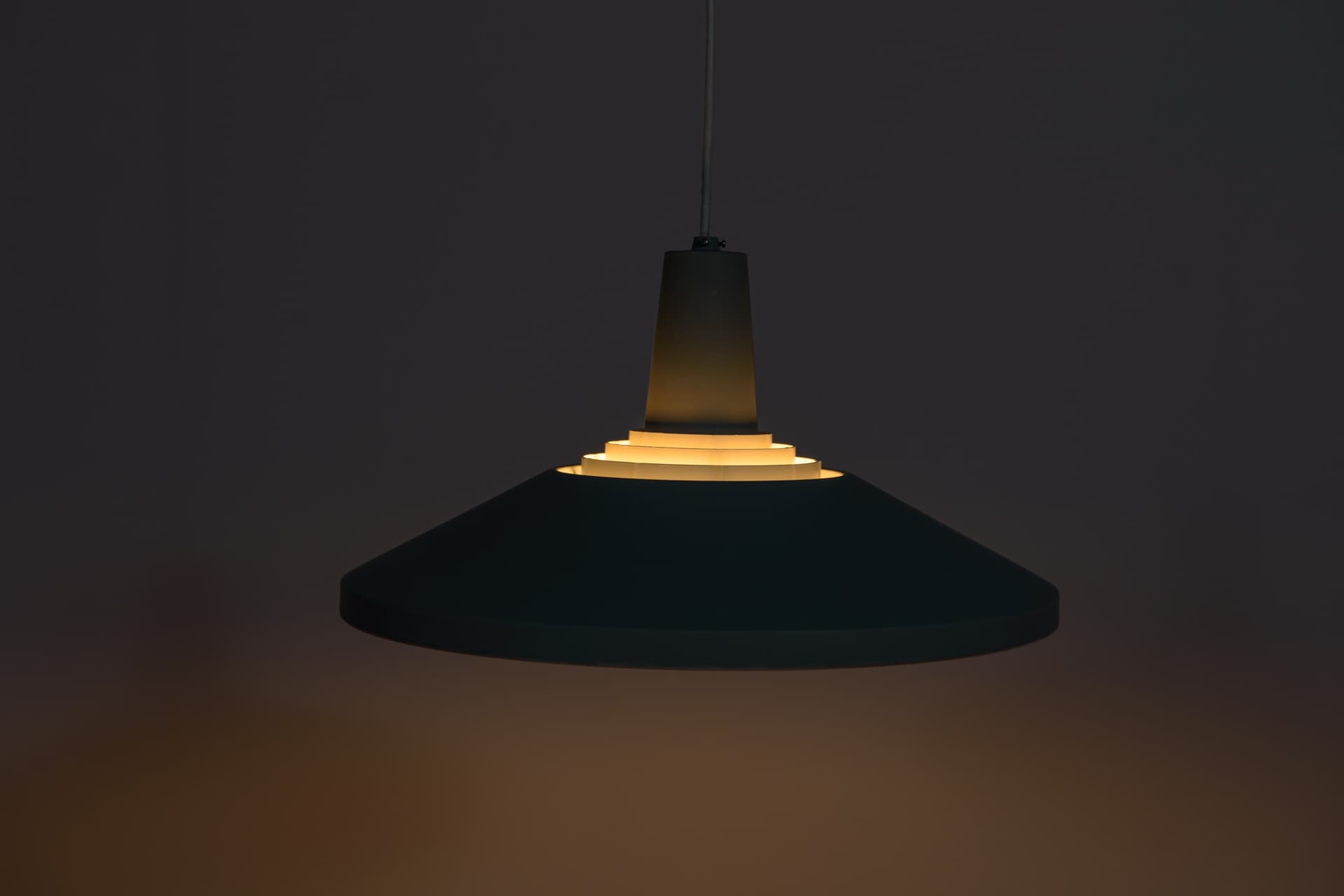 Lampa wisząca Fyns Plan, niebieski, metal, Lyfa, Dania, lata 70. - 289699