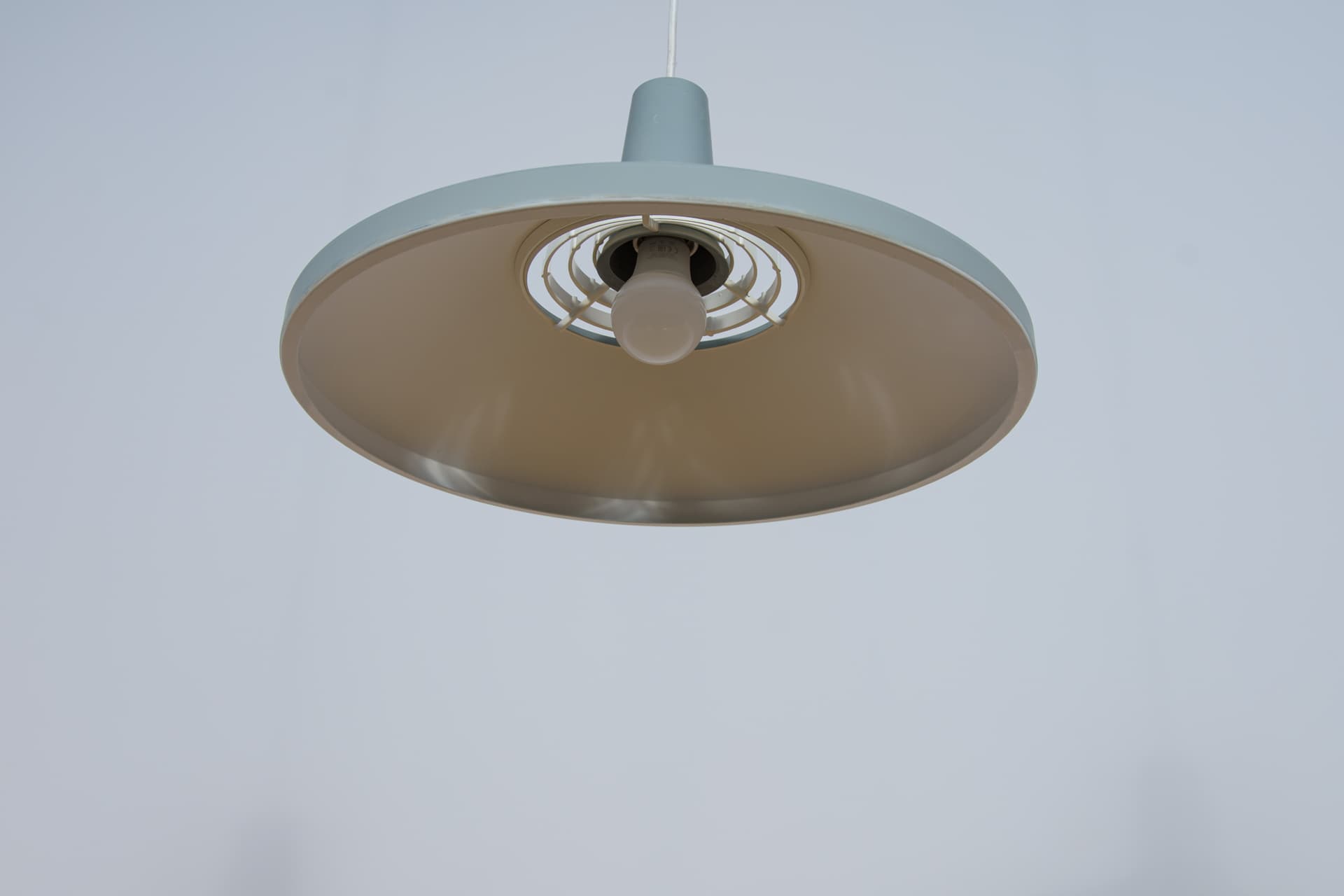 Lampa wisząca Fyns Plan, niebieski, metal, Lyfa, Dania, lata 70. - 289697